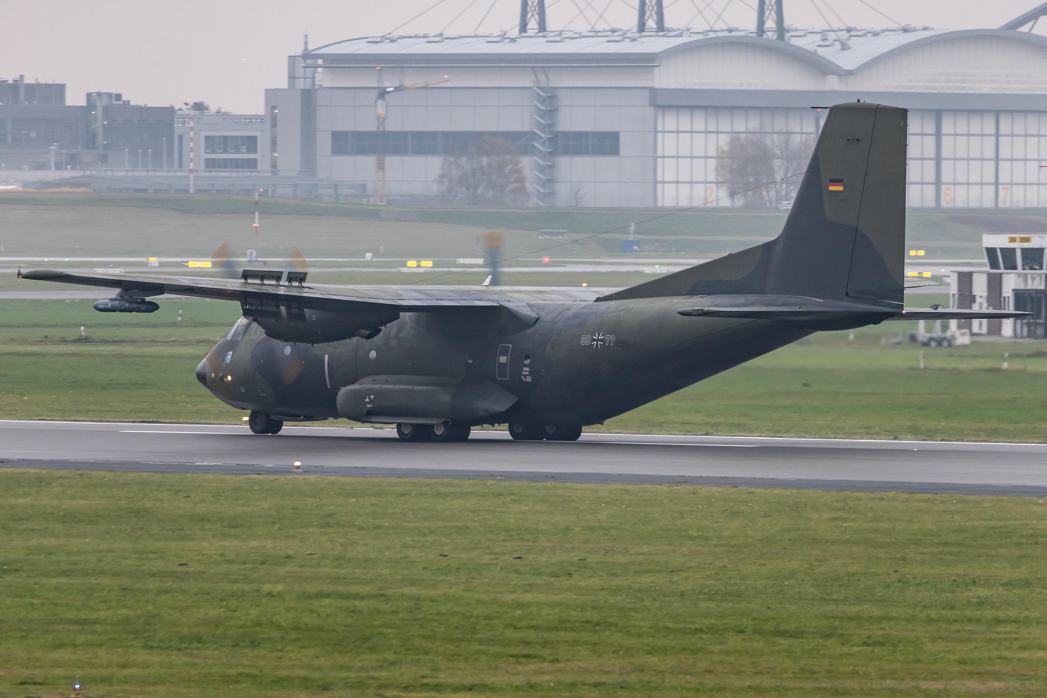 Hamburg Airport: Hamburg Airport: German Air Force (/ GAF) | Transall C-160D C160 | 50+79 | MSN D116