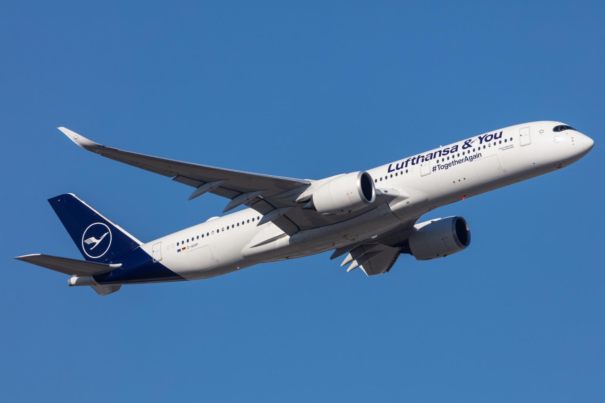 Frankfurt Airport: Lufthansa (LH / DLH) |  Livery: 