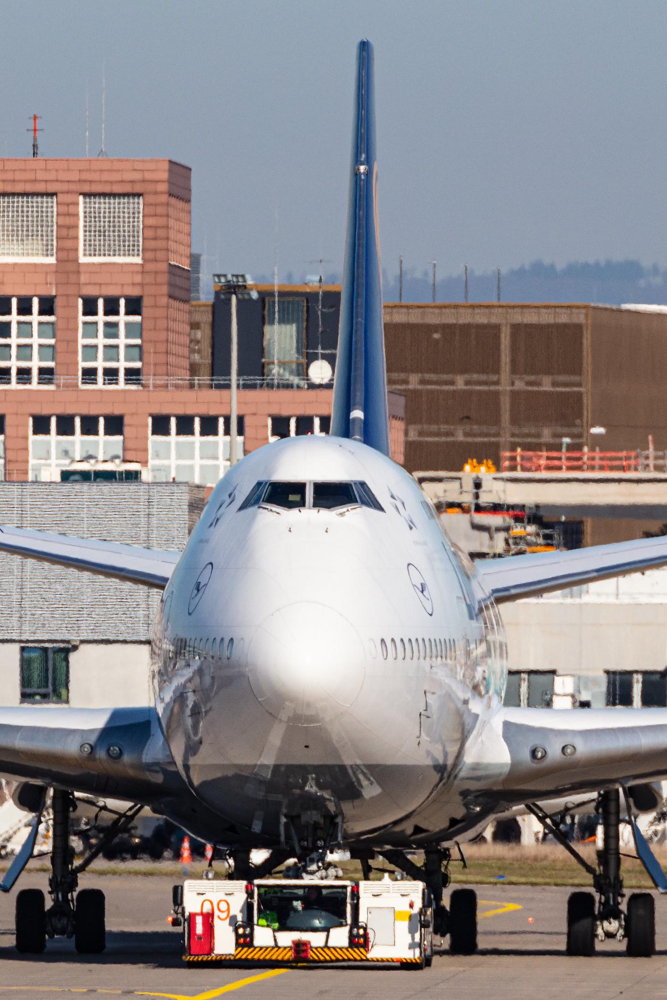 Frankfurt Airport: Lufthansa (LH / DLH) |  Boeing 747-830 B748 | D-ABYH | MSN 37832