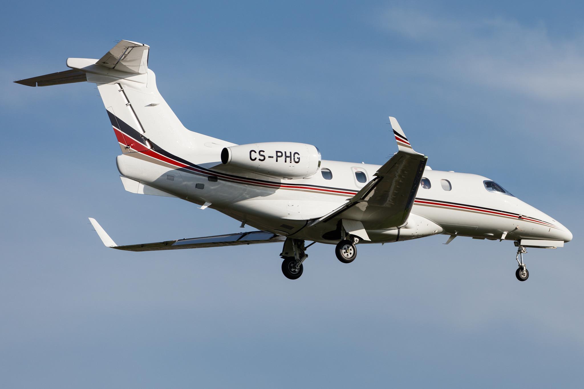 Hamburg Airport: NetJets Europe (/ NJE) |  Embraer Phenom 300 E55P | CS-PHG | MSN 50500264