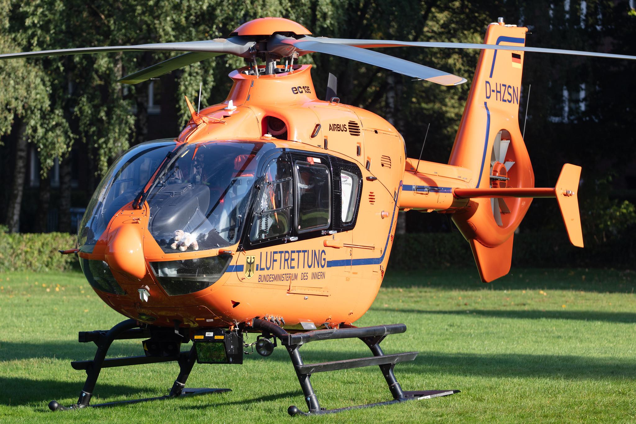 Hamburg Airport: Bundesministerium des Innern (BMI) | Airbus Helicopters H135 EC35 | D-HZSN | MSN 0629