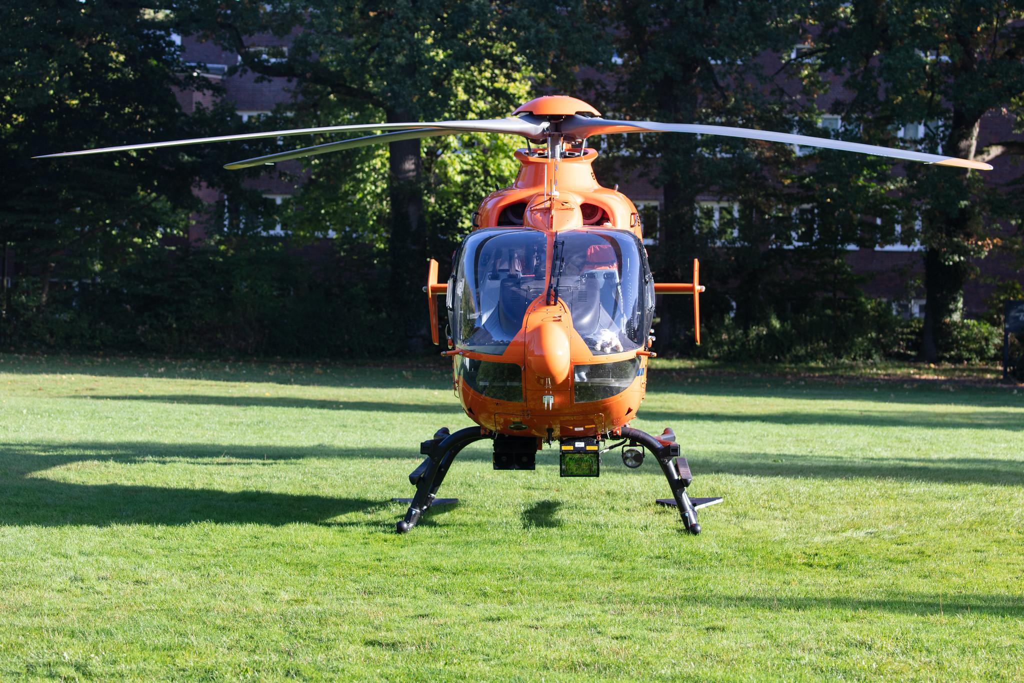 Hamburg Airport: Bundesministerium des Innern (BMI) | Airbus Helicopters H135 EC35 | D-HZSN | MSN 0629