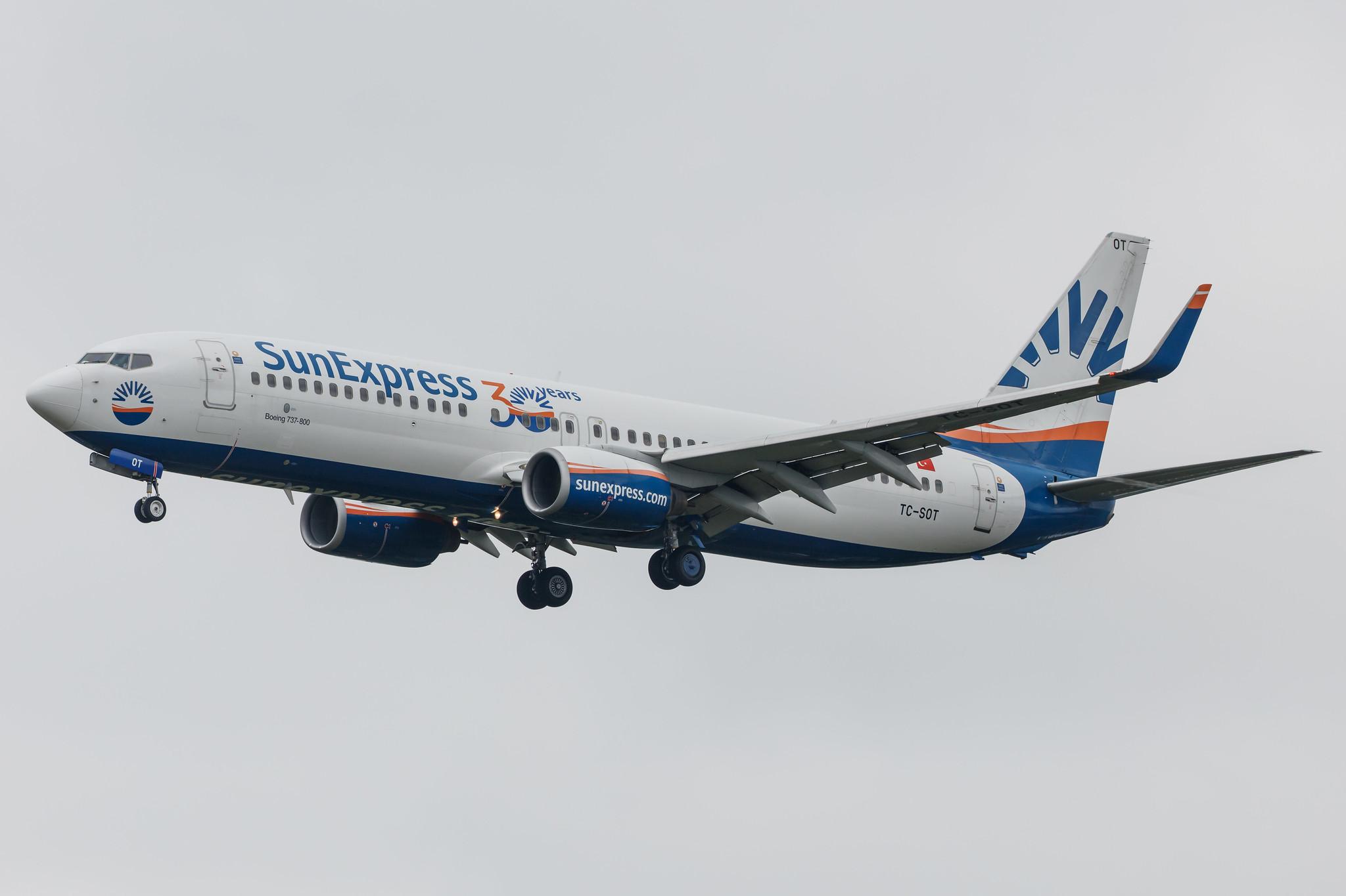Hamburg Airport: SunExpress (XQ / SXS) |  Boeing 737-8Z9 B738 | TC-SOT | MSN 28178