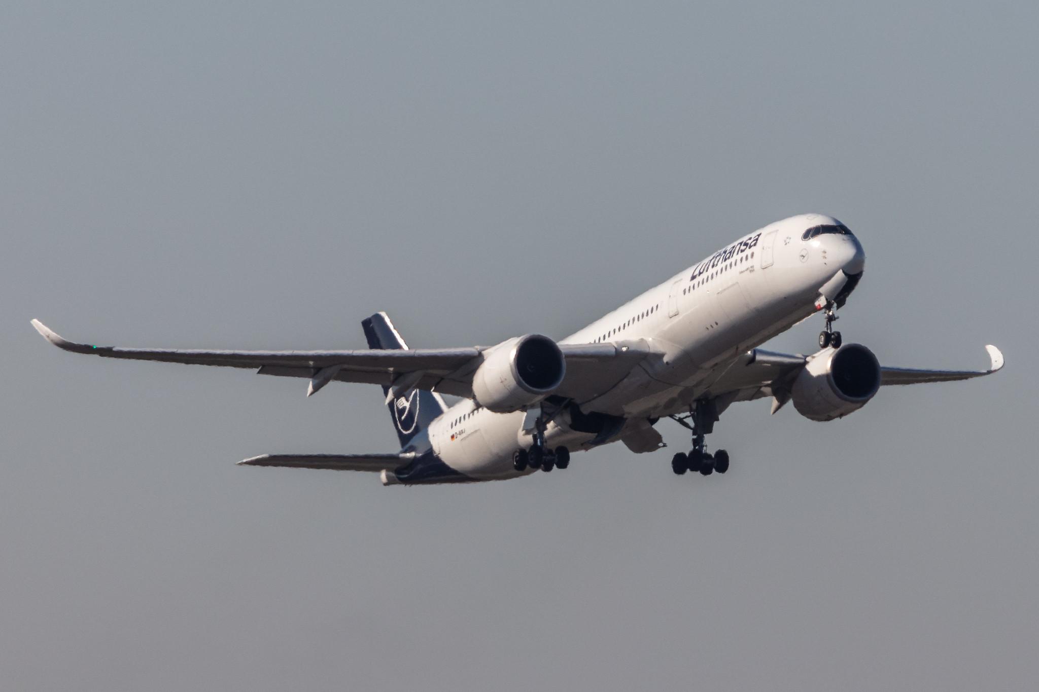 Frankfurt Airport: Lufthansa (LH / DLH) |  Airbus A350-941 A359 | D-AIXJ | MSN 209