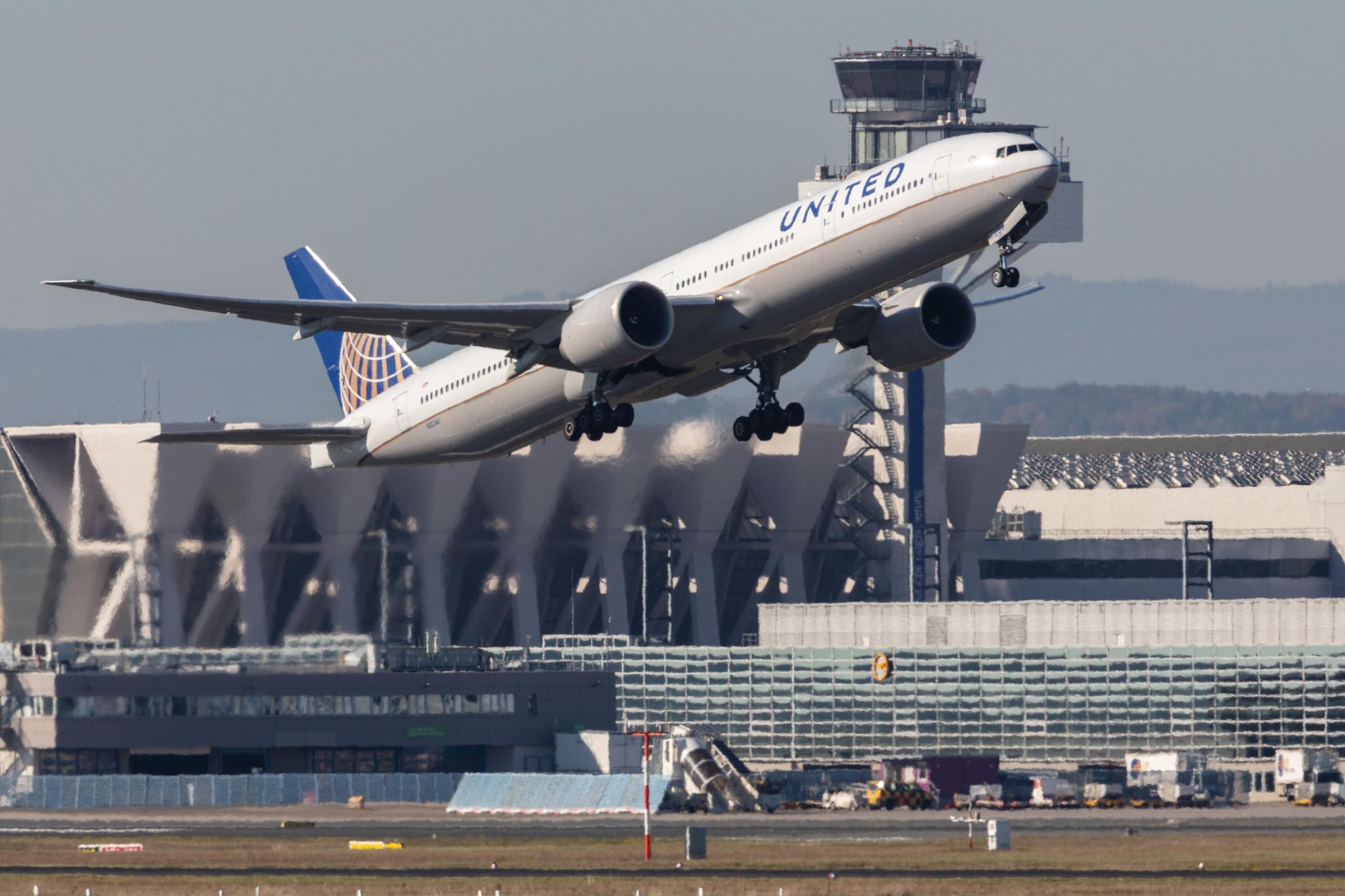 Frankfurt Airport: United Airlines (UA / UAL) |  Boeing 777-322(ER) B77W | N2534U | MSN 62645