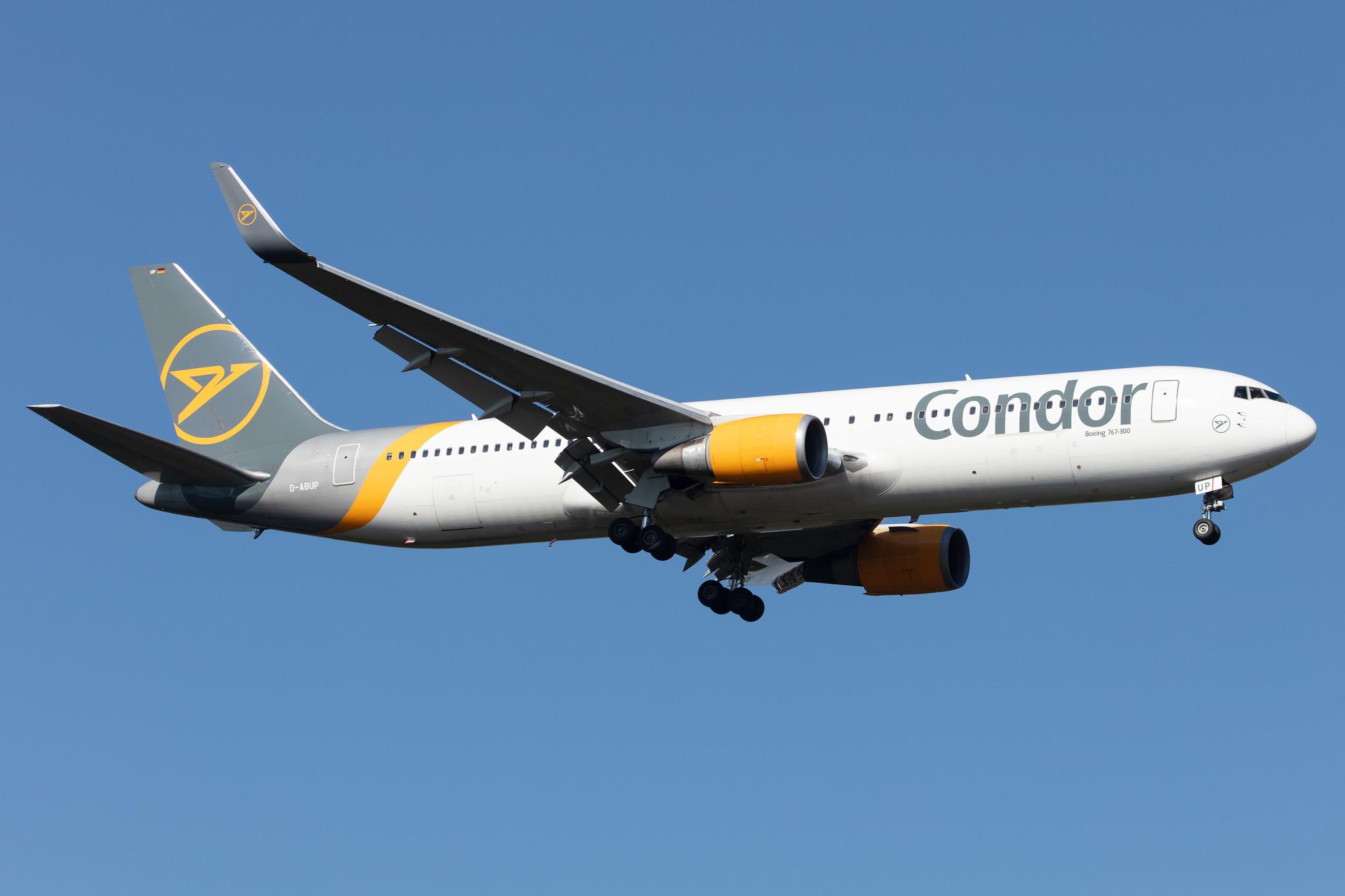 Frankfurt Airport: Condor (DE / CFG) |  Boeing 767-3Q8(ER) B763 | D-ABUP | MSN 30048