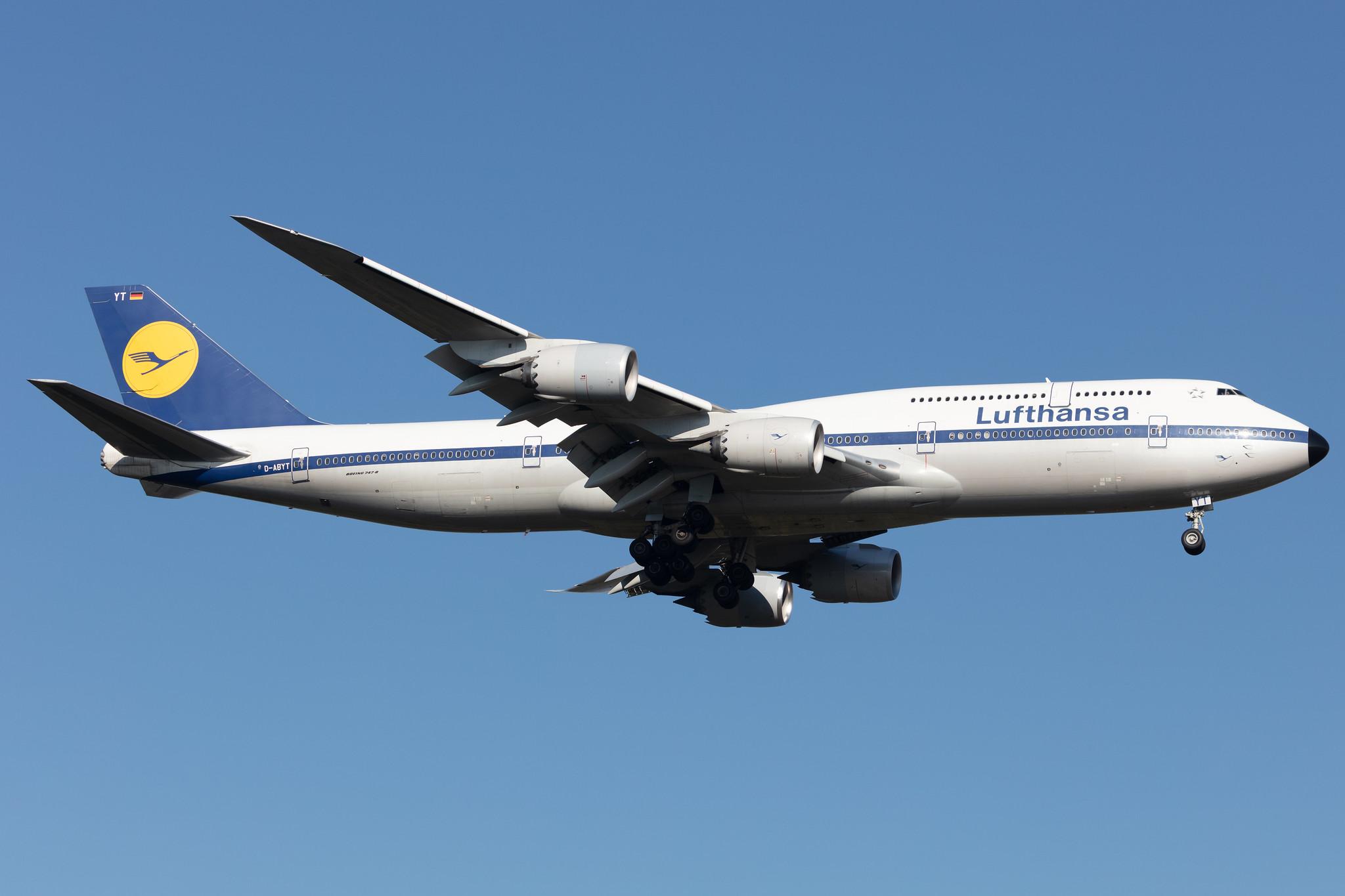 Frankfurt Airport: Lufthansa (LH / DLH) |  Livery: Retro Livery |  Boeing 747-830 B748 | D-ABYT | MSN 37844