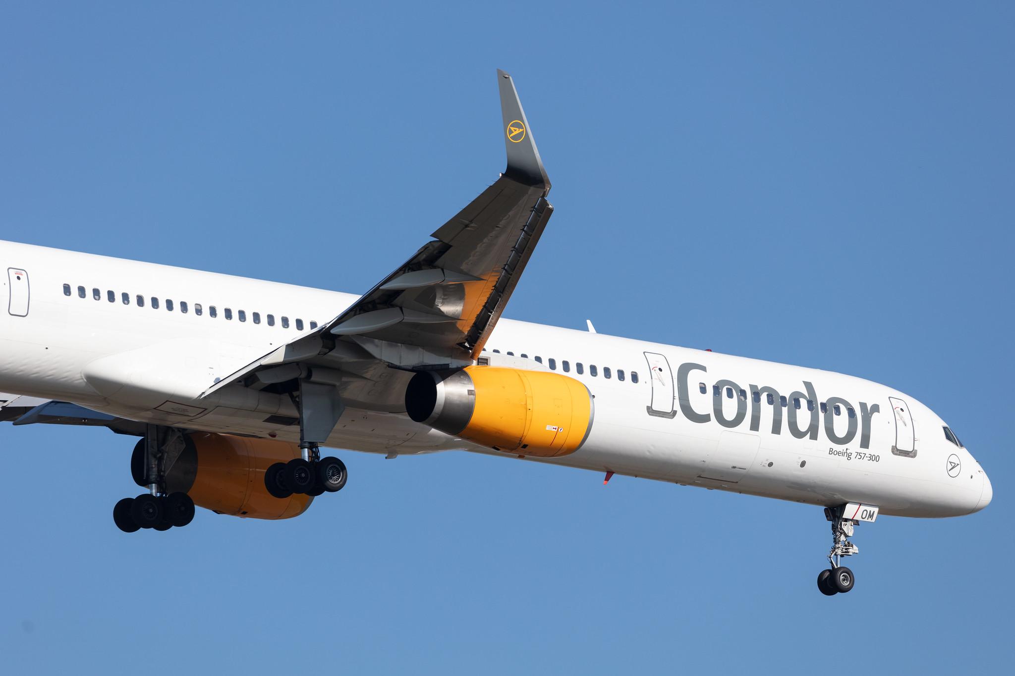 Frankfurt Airport: Condor (DE / CFG) |  Boeing 757-330 B753 | D-ABOM | MSN 29022