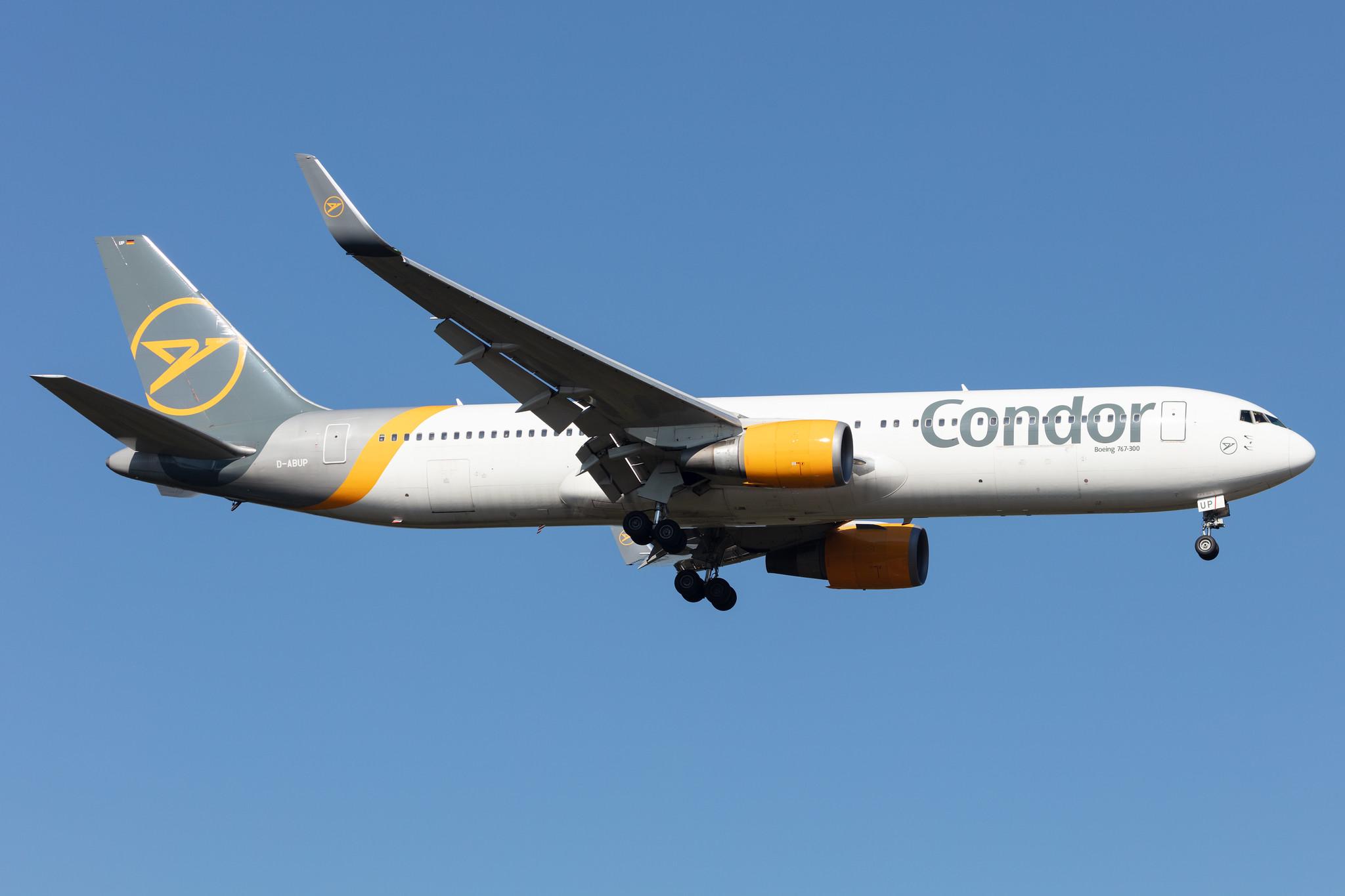 Frankfurt Airport: Condor (DE / CFG) |  Boeing 767-3Q8(ER) B763 | D-ABUP | MSN 30048
