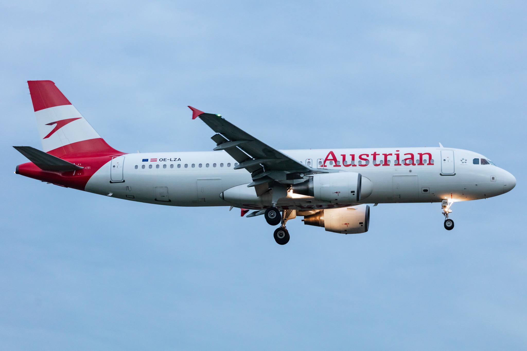 Hamburg Airport: Austrian Airlines (OS / AUA) |  Airbus A320-214 A320 | OE-LZA | MSN 3234