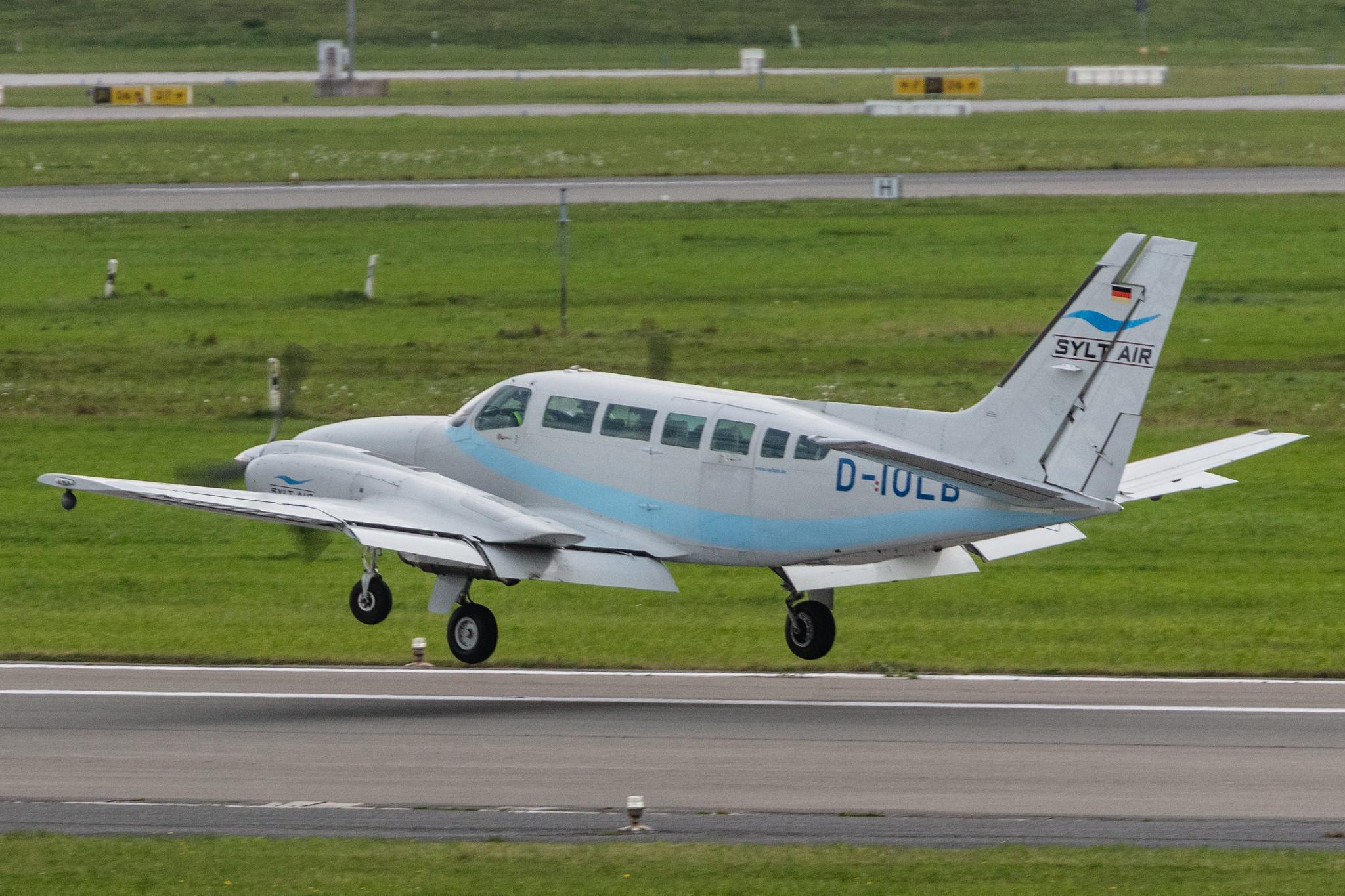Hamburg Airport: Sylt Air (7E / AWU) |  Cessna 404 C404 | D-IOLB | MSN 404-0691