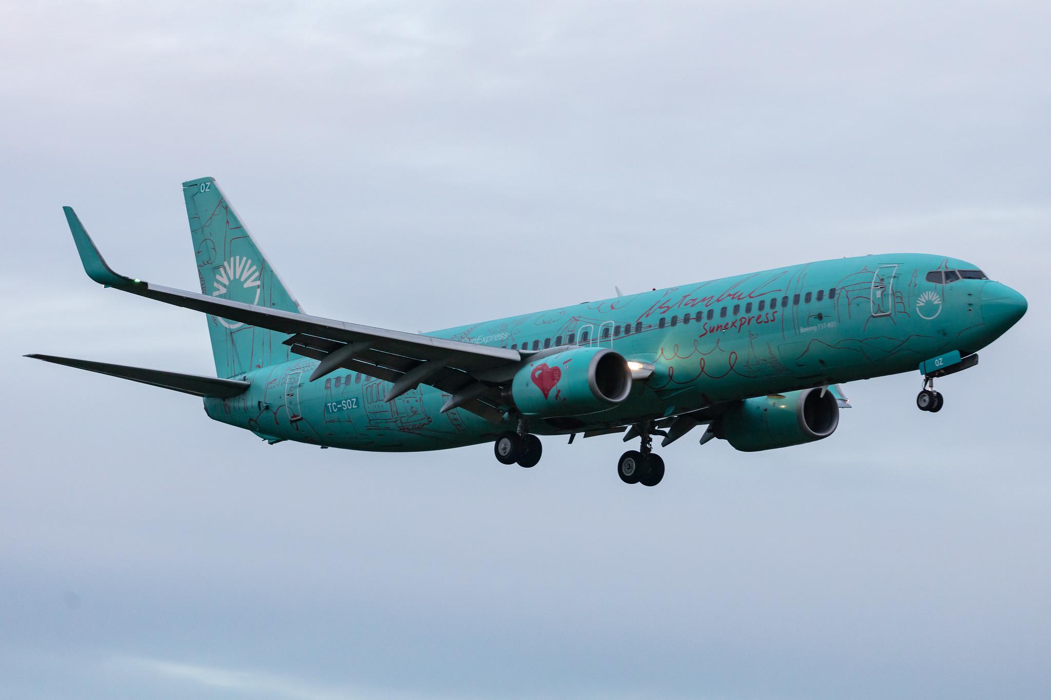 Hamburg Airport: SunExpress (XQ / SXS) |  Boeing 737-8HX B738 | TC-SOZ | MSN 29649