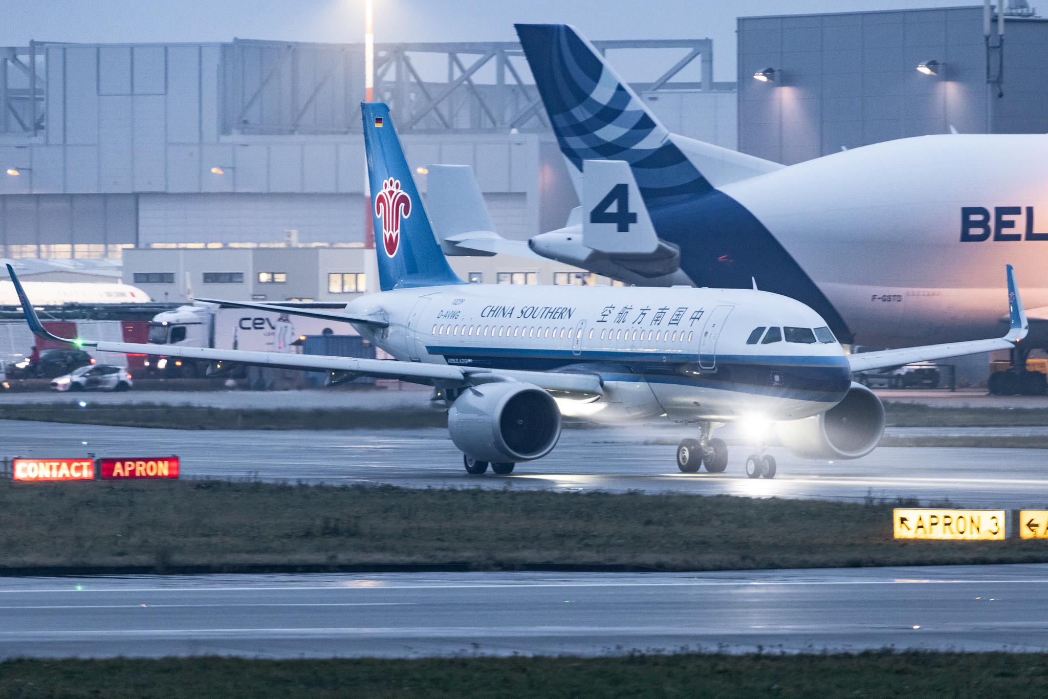 Hamburg Finkenwerder: China Southern Airlines  (CZ / CSN) |  Airbus A319-153N A19N | D-AVWG | MSN 10239