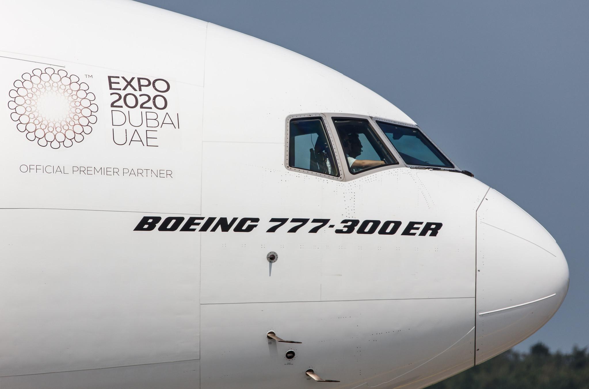 Hamburg Airport: Emirates (EK / UAE) |  Boeing 777-31H(ER) B77W | A6-EQA | MSN 42346