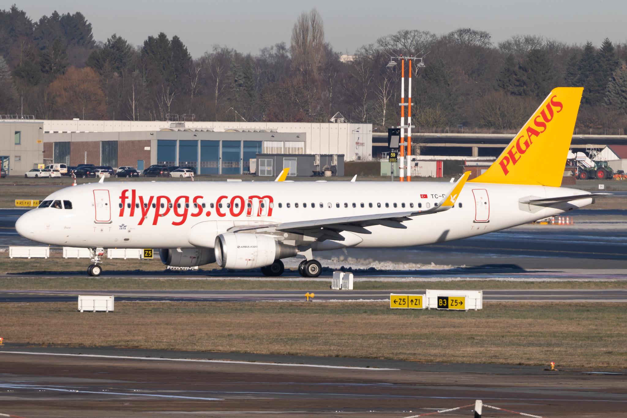 Hamburg Airport: Pegasus (PC / PGT) | Operator: Pegasus Airlines |  Airbus A320-214 A320 | TC-DCM | MSN 7200
