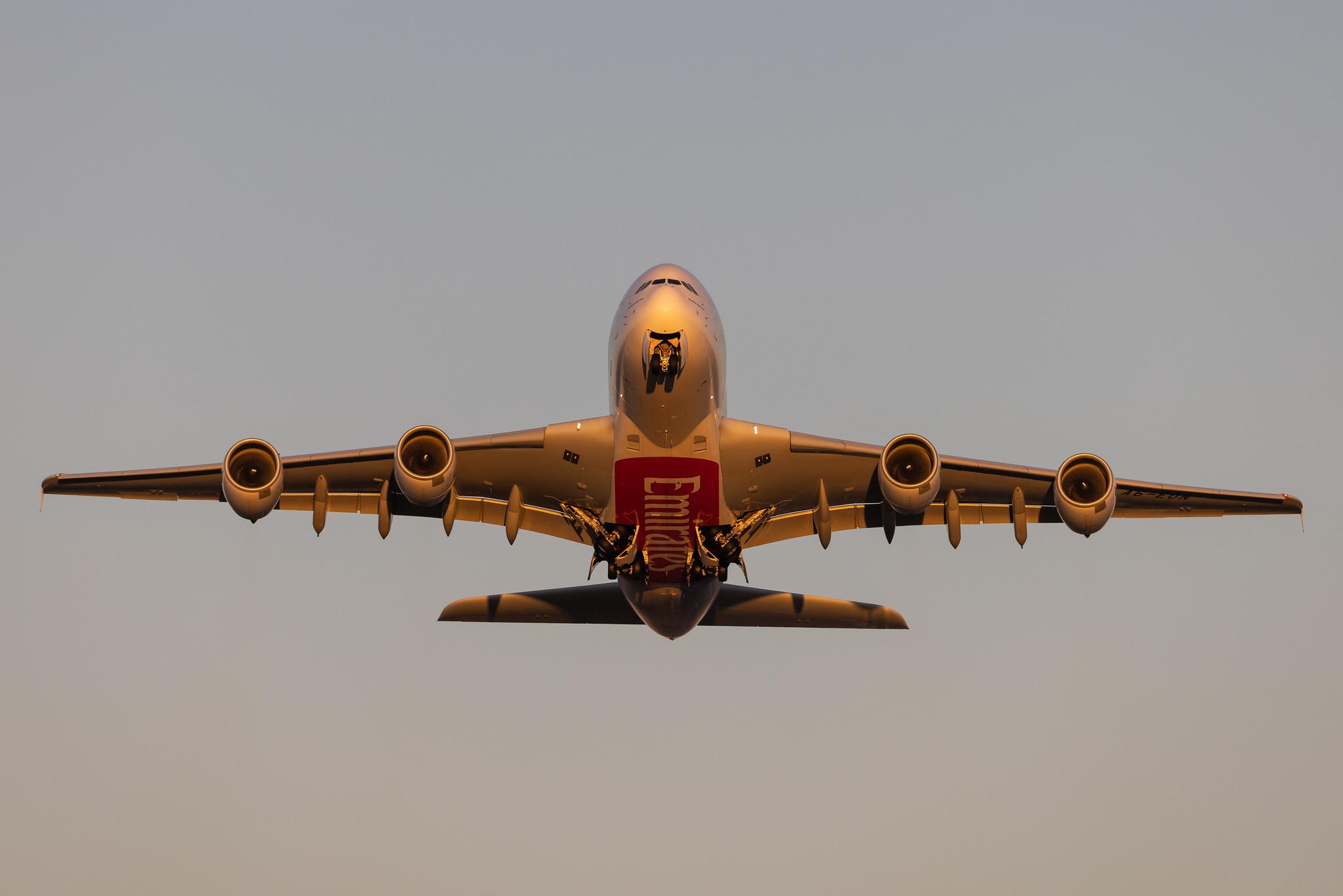 Hamburg Airport: Emirates (EK / UAE) |  Livery: Expo 2020 - Sustainability Livery |  Airbus A380-861 A388 | A6-EON | MSN 188