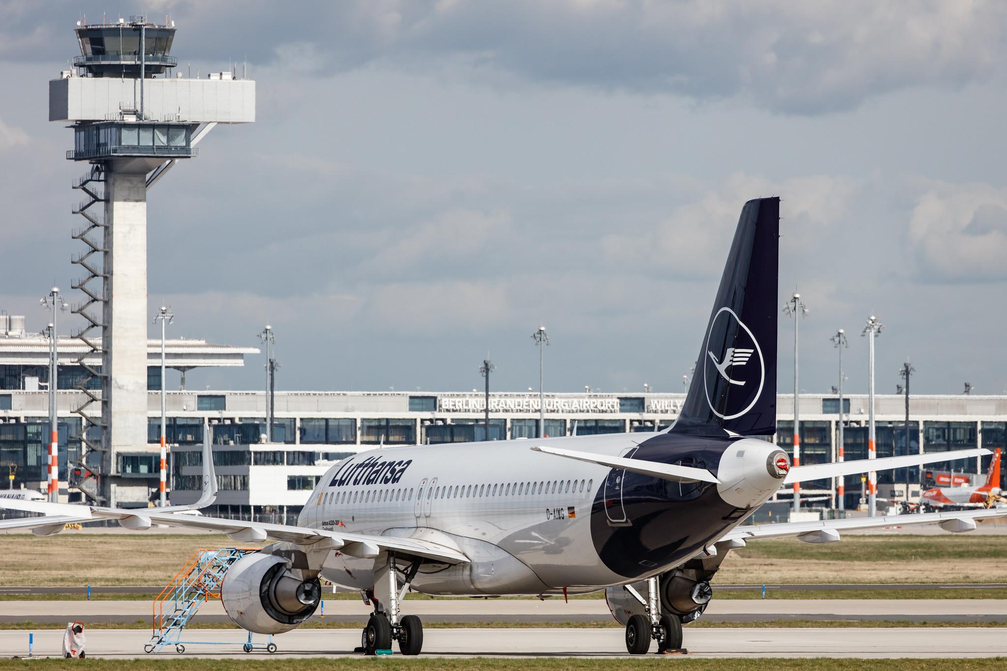 Flughafen Berlin Brandenburg: Lufthansa (LH / DLH) |  Airbus A320-214 A320 | D-AIWG | MSN 8902