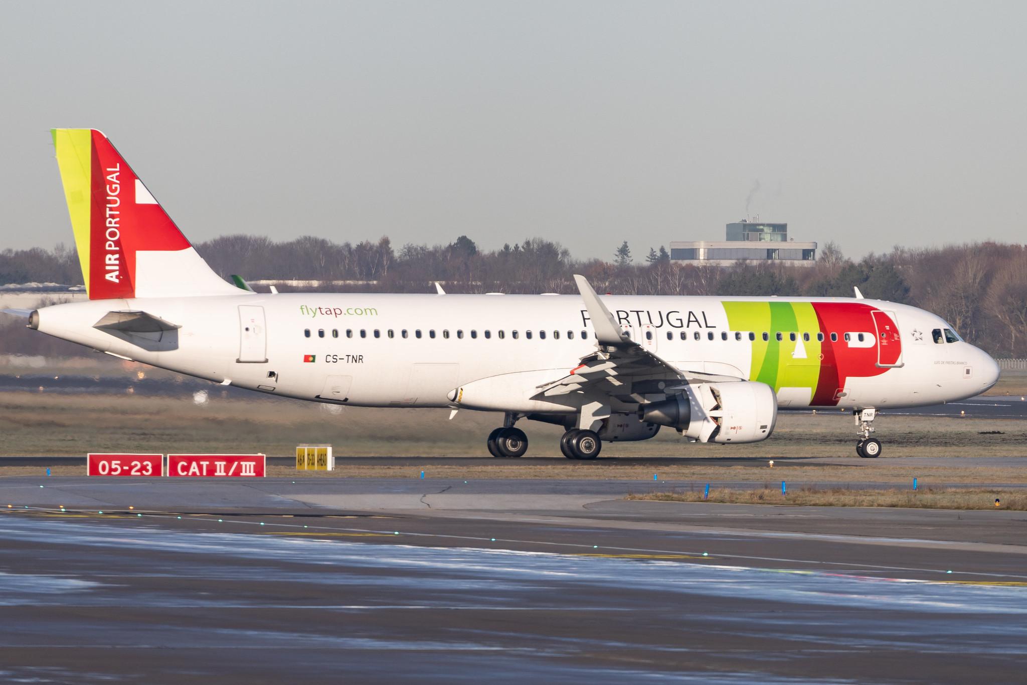 Hamburg Airport: TAP Air Portugal (TP / TAP) |  Airbus A320-214 A320 | CS-TNR | MSN 3883