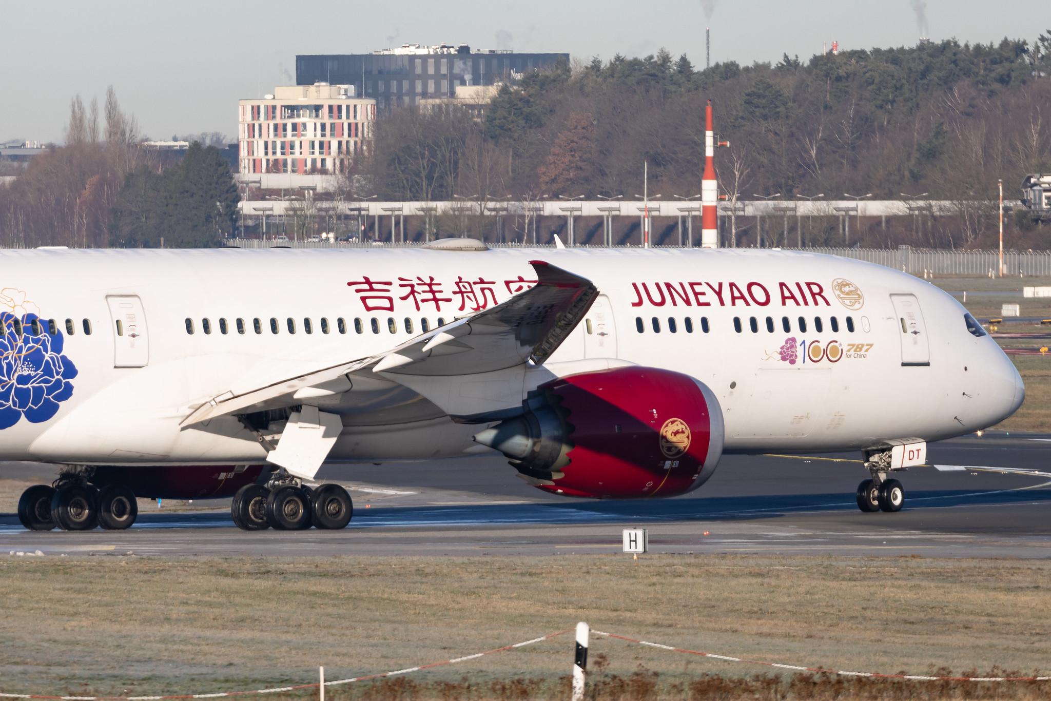 Hamburg Airport: Juneyao Air (HO / DKH) |  Livery: Chinese Peony Livery |  Boeing 787-9 Dreamliner B789 | B-20DT | MSN 65429