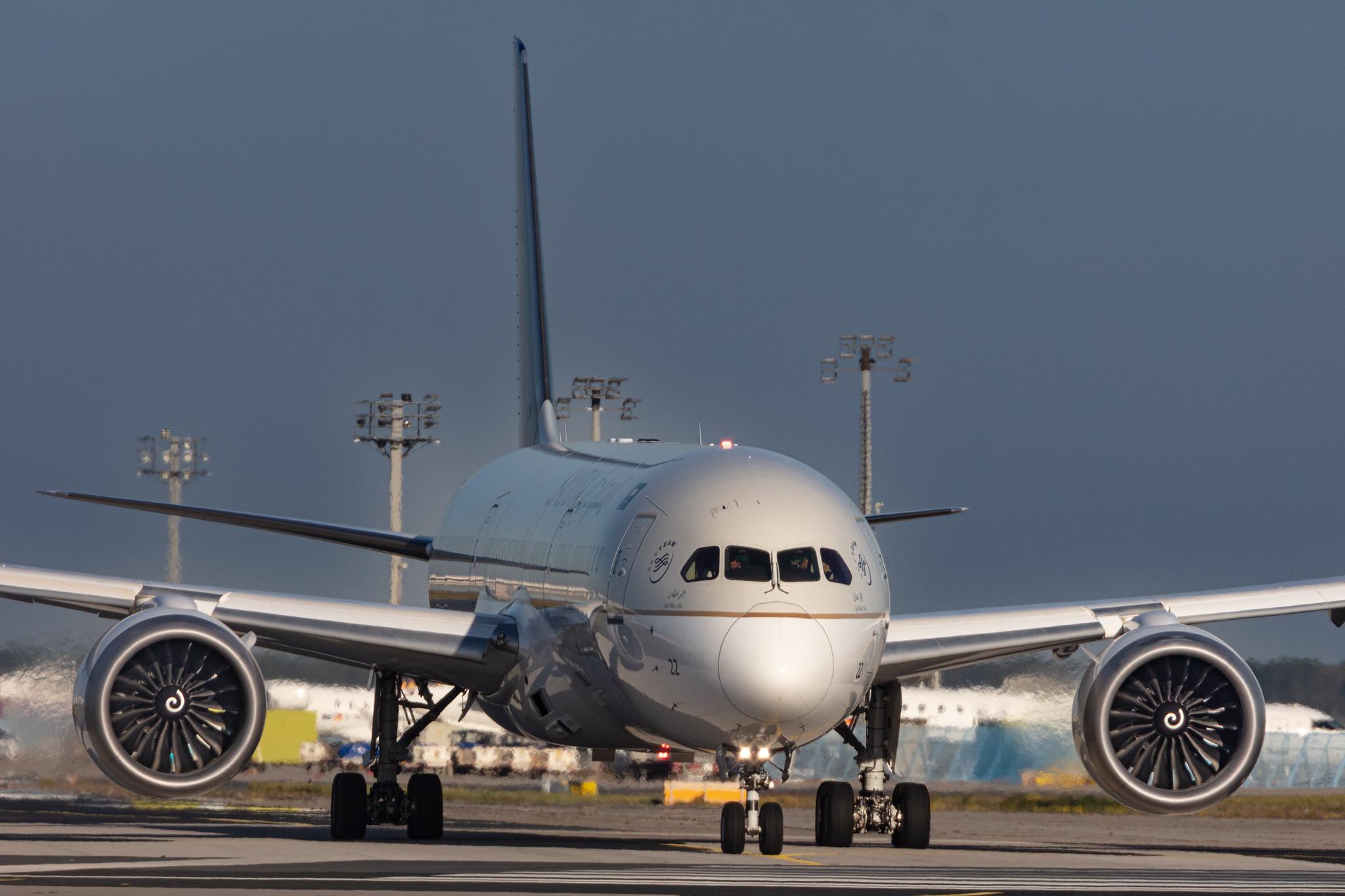 Frankfurt Airport: Saudia (SV / SVA) |  Boeing 787-9 Dreamliner B789 | HZ-AR22 | MSN 40048