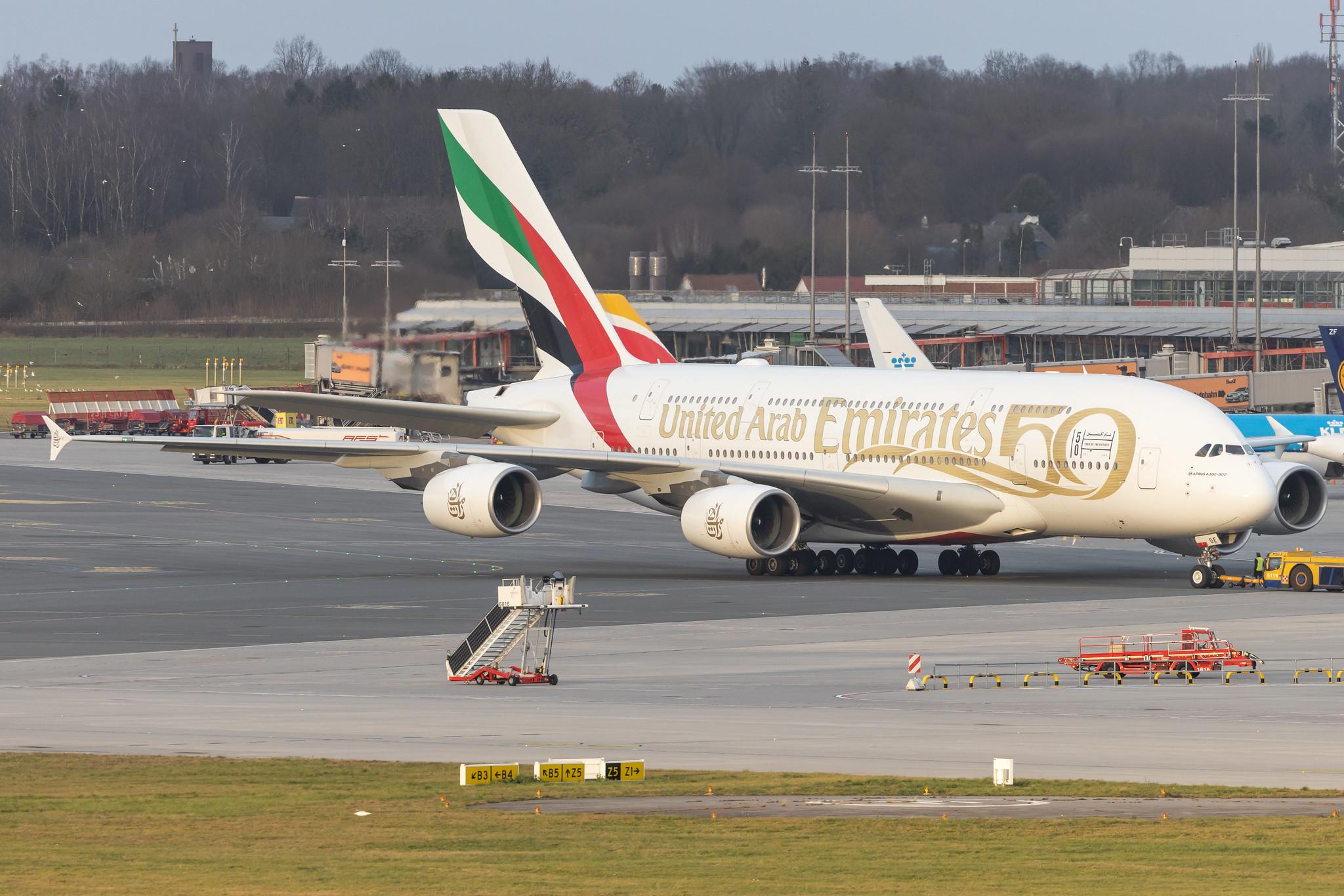 Hamburg Airport: Emirates (EK / UAE) |  Livery: Year of the Fiftieth Livery |  Airbus A380-861 A388 | A6-EOE | MSN 169