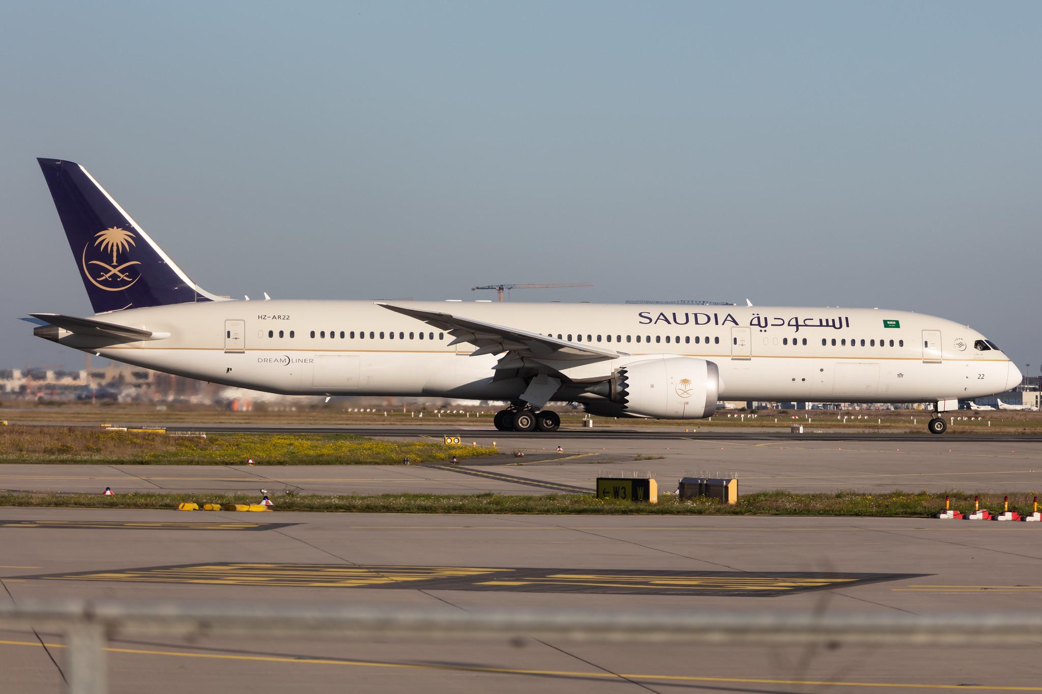 Frankfurt Airport: Saudia (SV / SVA) |  Boeing 787-9 Dreamliner B789 | HZ-AR22 | MSN 40048