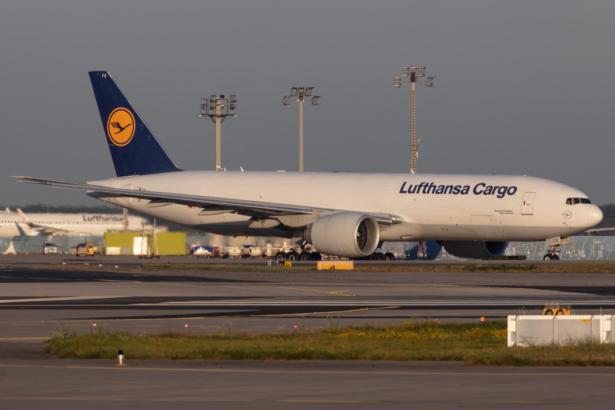 Frankfurt Airport: Lufthansa Cargo (/ GEC) |  Boeing 777-FBT B77L | D-ALFE | MSN 41678