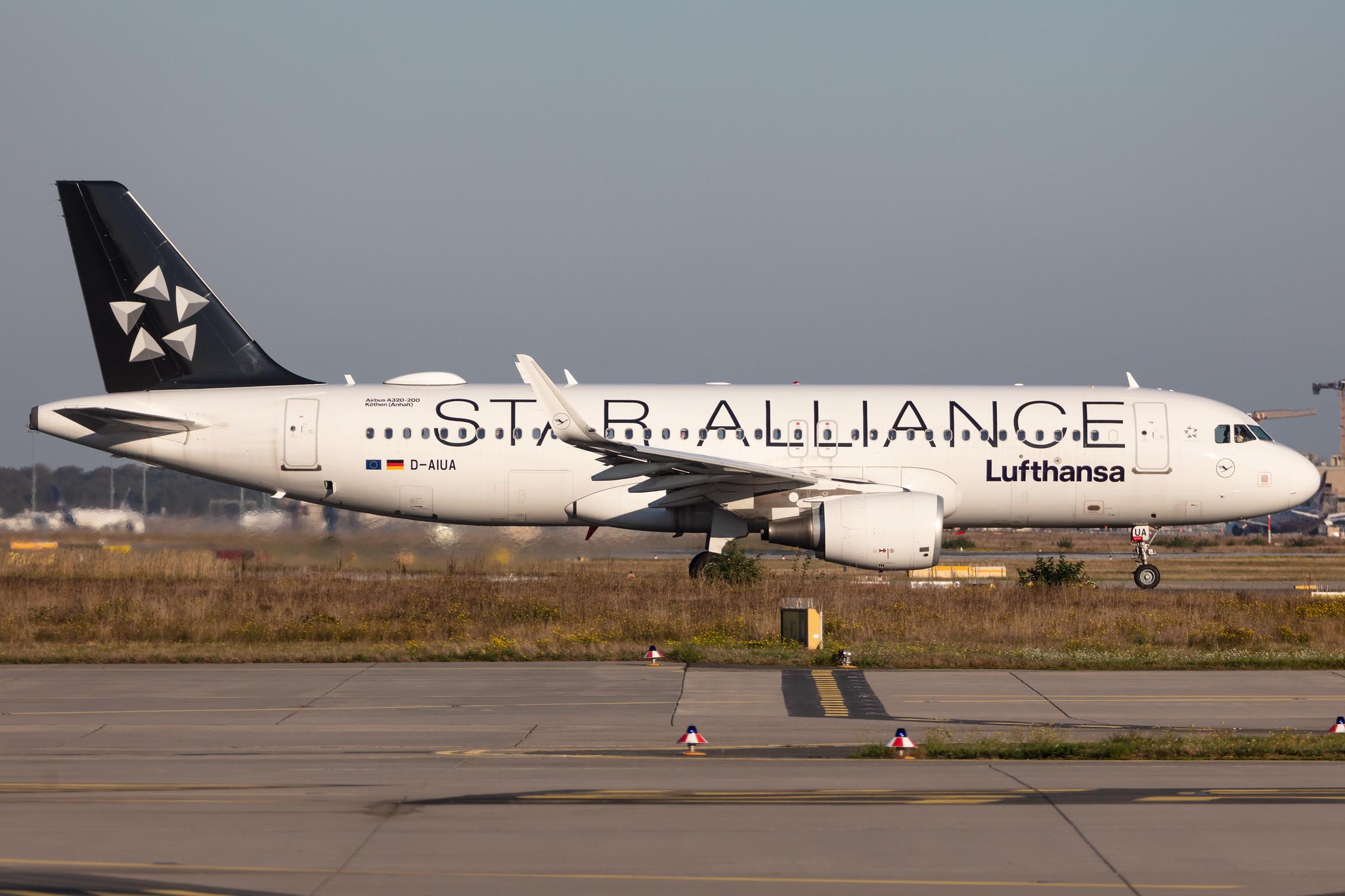 Frankfurt Airport: Lufthansa (LH / DLH) |  Livery: Star Alliance Livery |  Airbus A320-214 A320 | D-AIUA | MSN 5935