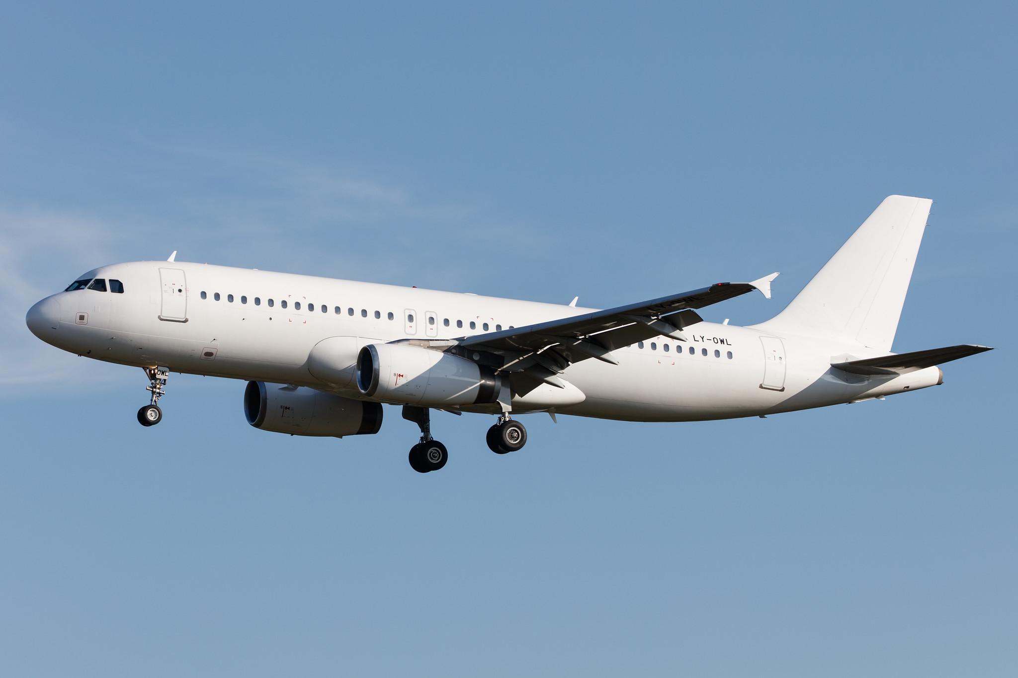Hamburg Airport: GetJet Airlines (GW / GJT) |  Airbus A320-232 A320 | LY-OWL | MSN 2029