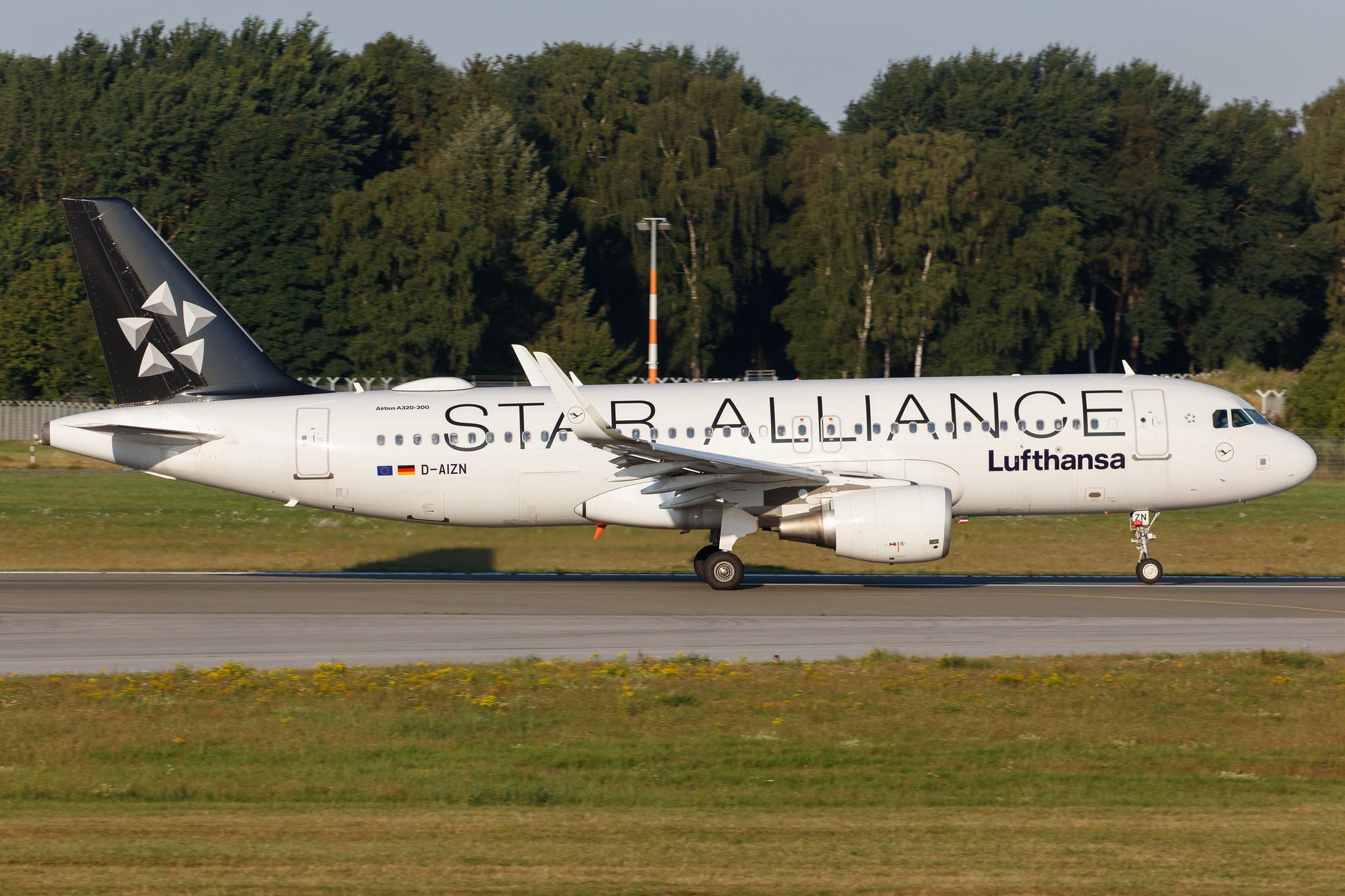 Hamburg Airport: Lufthansa (LH / DLH) |  Livery: Star Alliance Livery |  Airbus A320-214 A320 | D-AIZN | MSN 5425