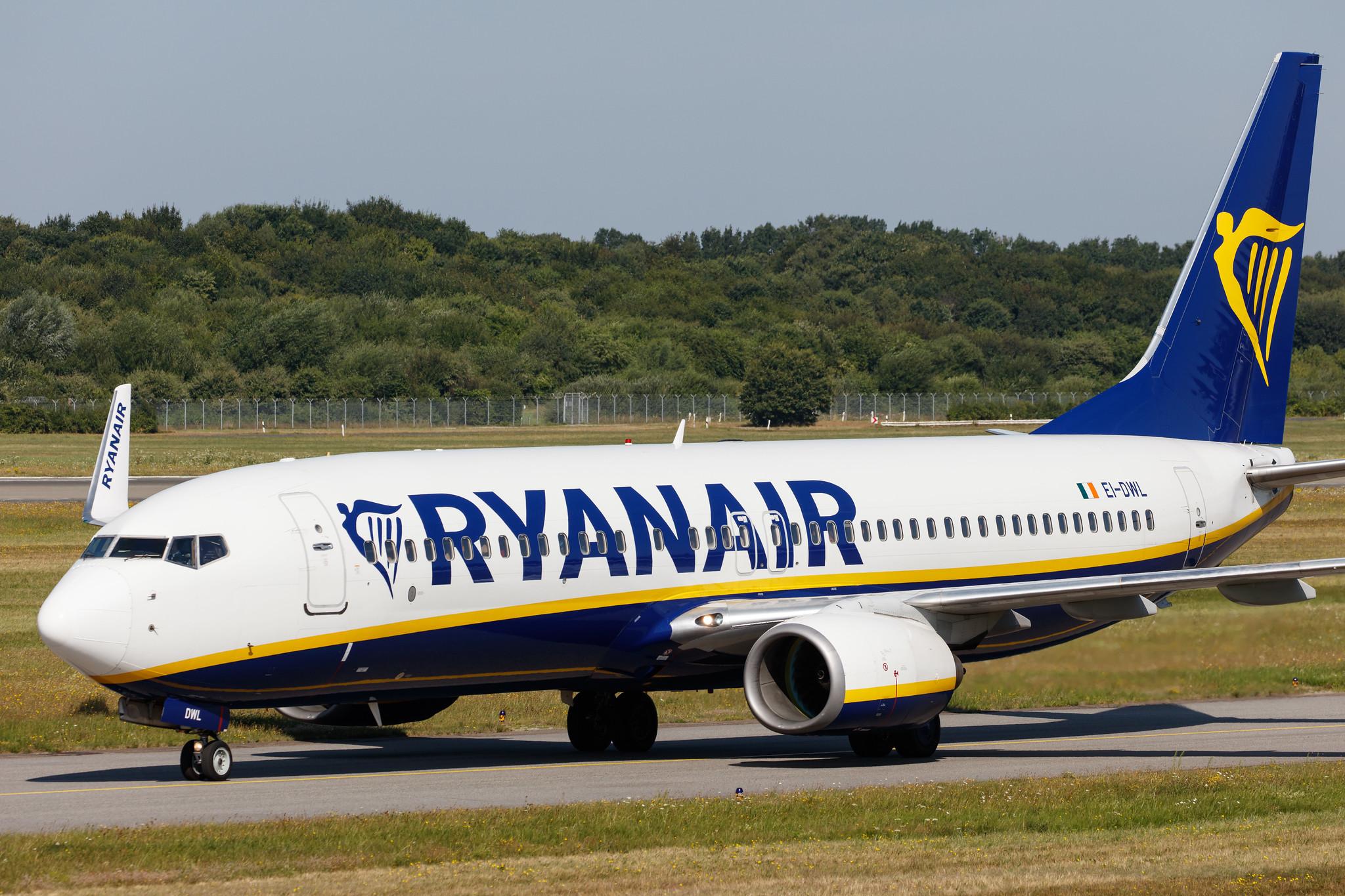 Hamburg Airport: Ryanair (FR / RYR) |  Boeing 737-8AS B738 | EI-DWL | MSN 33618