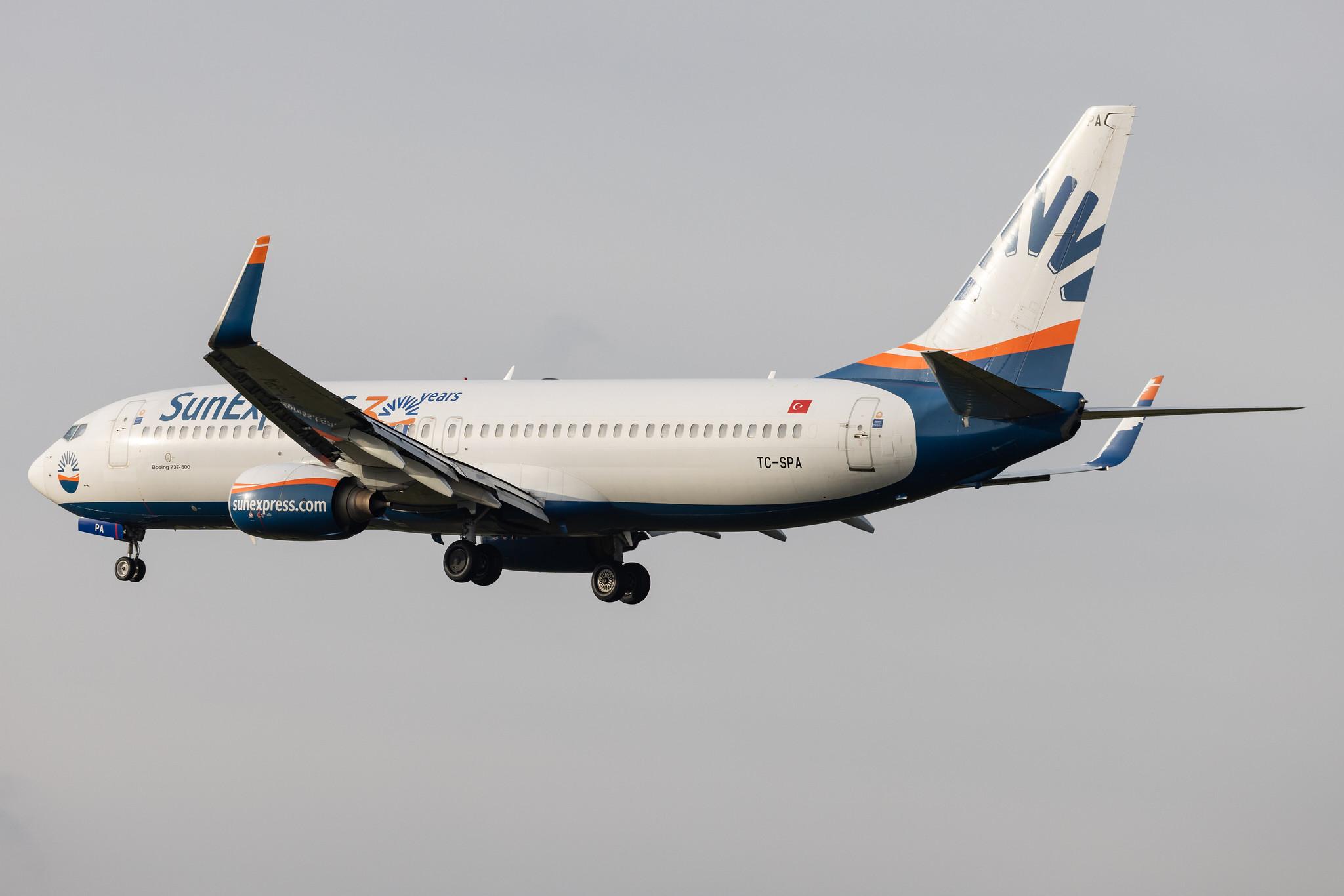 Hamburg Airport: SunExpress (XQ / SXS) |  Boeing 737-8HX B738 | TC-SPA | MSN 29684