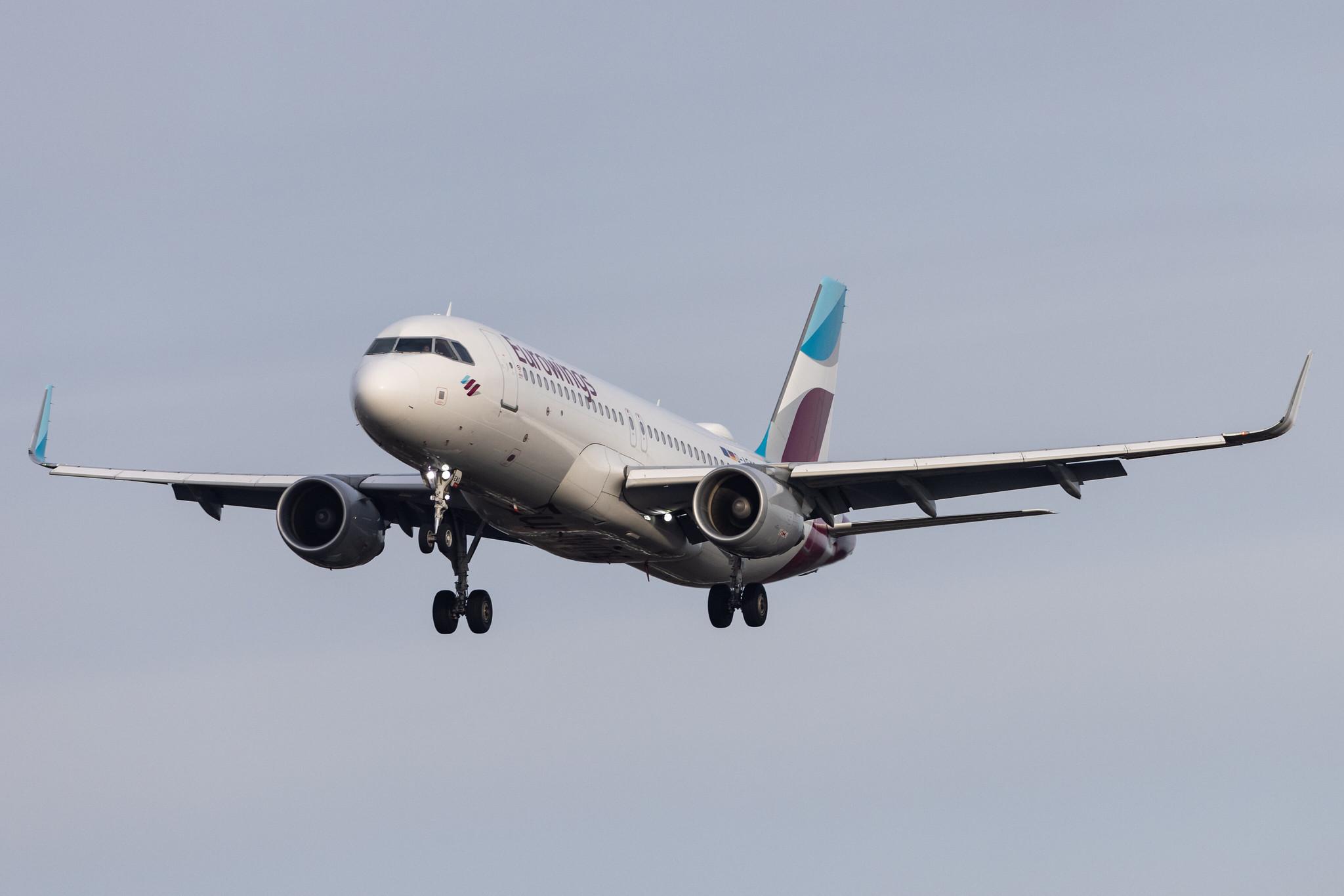Hamburg Airport: Eurowings (EW / EWG) |  Airbus A320-214 A320 | D-AEWO | MSN 7394