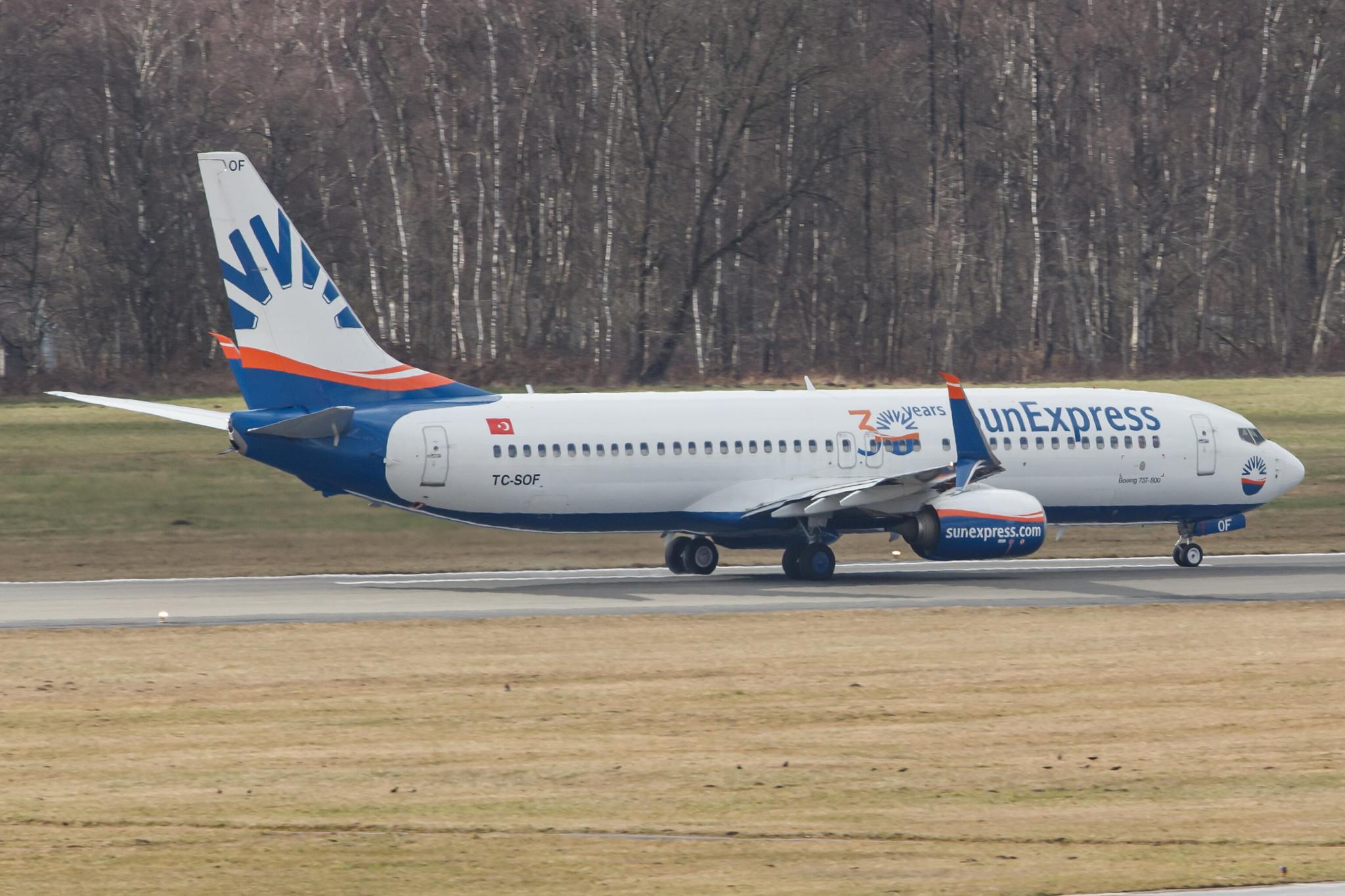 Hamburg Airport: SunExpress (XQ / SXS) |  Boeing 737-8HC B738 | TC-SOF | MSN 61191