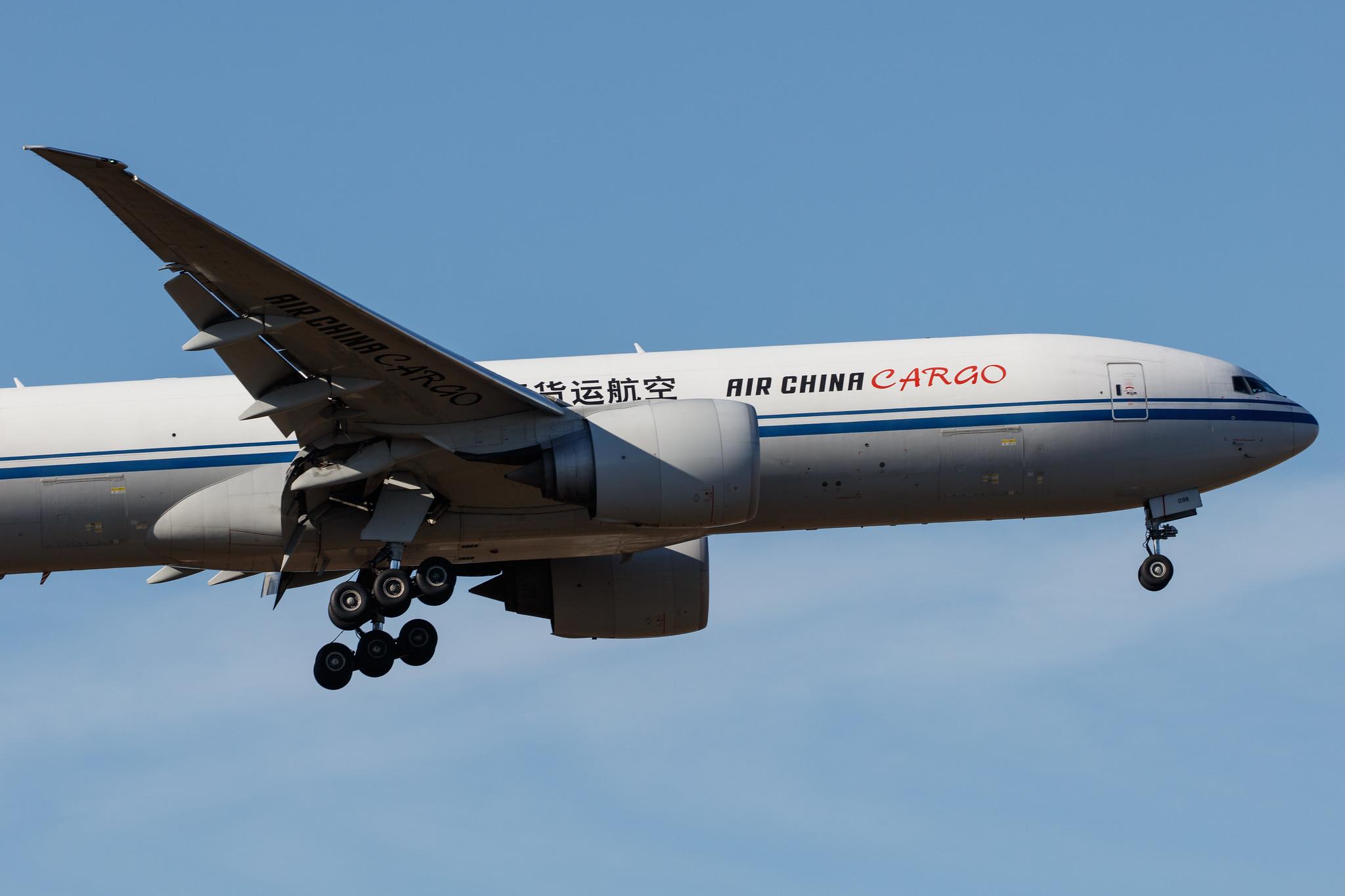 Frankfurt Airport: Air China Cargo (/ CAO) |  Boeing 777-FFT B77L | B-2098 | MSN 44681