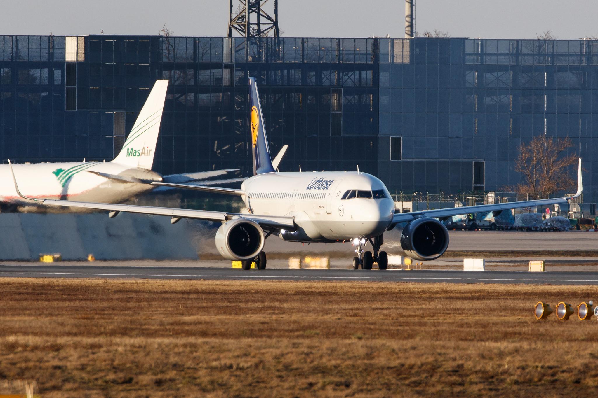 Frankfurt Airport: Lufthansa (LH / DLH) |  Airbus A320-271N A20N | D-AINF | MSN 7577