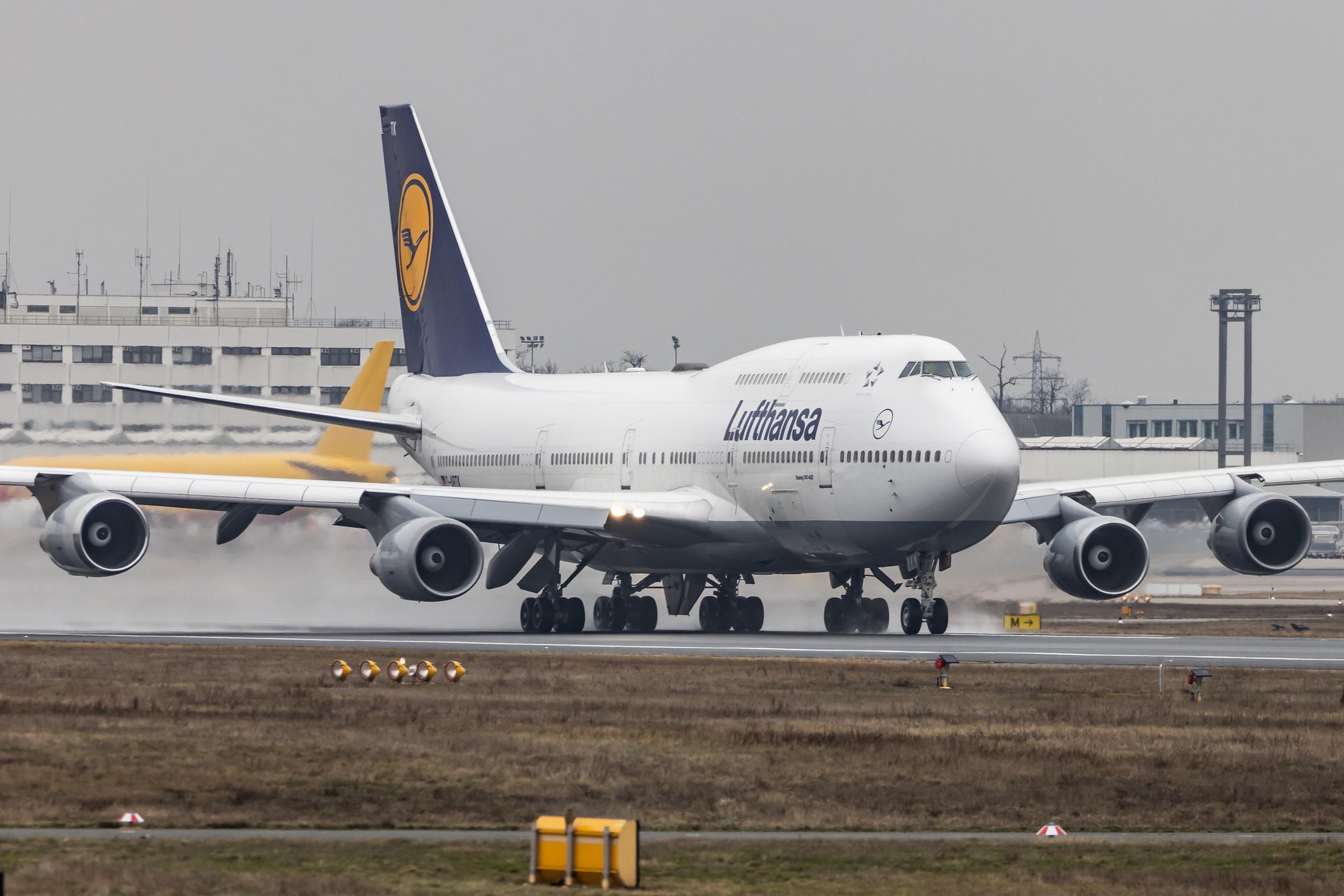 Frankfurt Airport: Lufthansa (LH / DLH) |  Boeing 747-430 B744 | D-ABTK | MSN 29871