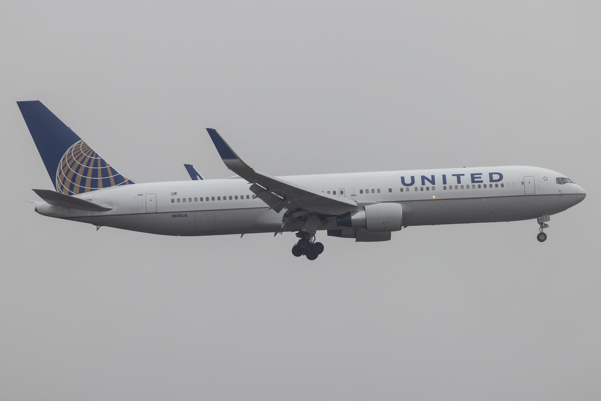 Frankfurt Airport: United Airlines (UA / UAL) |  Boeing 767-3CB(ER) B763 | N685UA | MSN 33467