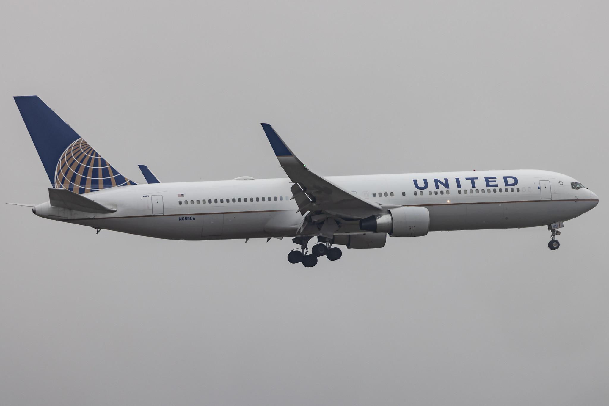 Frankfurt Airport: United Airlines (UA / UAL) |  Boeing 767-3CB(ER) B763 | N685UA | MSN 33467
