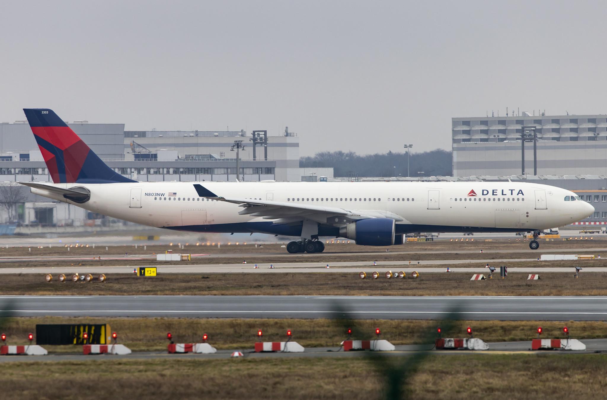 Frankfurt Airport: Delta Air Lines (DL / DAL) |  Airbus A330-323 A333 | N803NW | MSN 0542