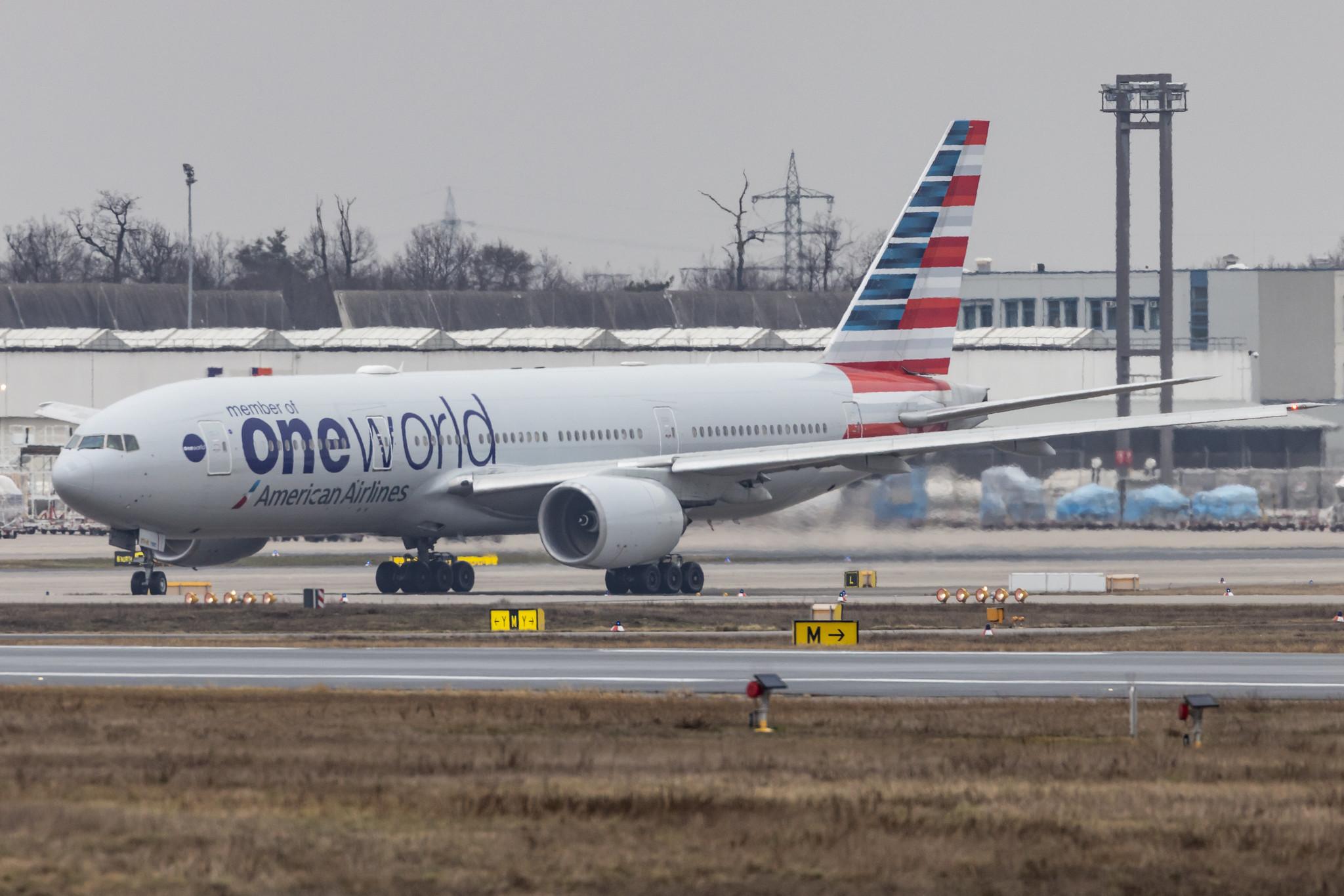 Frankfurt Airport: American Airlines (AA / AAL) |  Livery: Oneworld Livery |  Boeing 777-223(ER) B772 | N796AN | MSN 30796