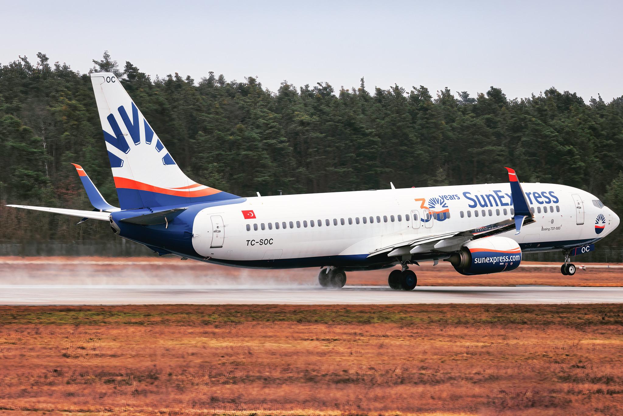 Frankfurt Airport: SunExpress (XQ / SXS) |  Boeing 737-8HC B738 | TC-SOC | MSN 61333