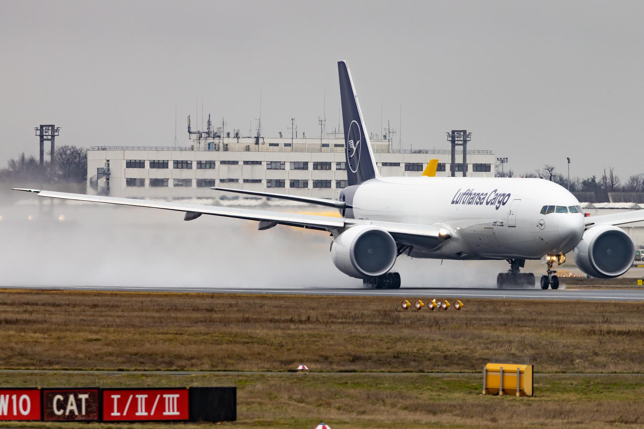 Frankfurt Airport: Lufthansa Cargo (/ GEC) |  Boeing 777-F B77L | D-ALFH | MSN 66911