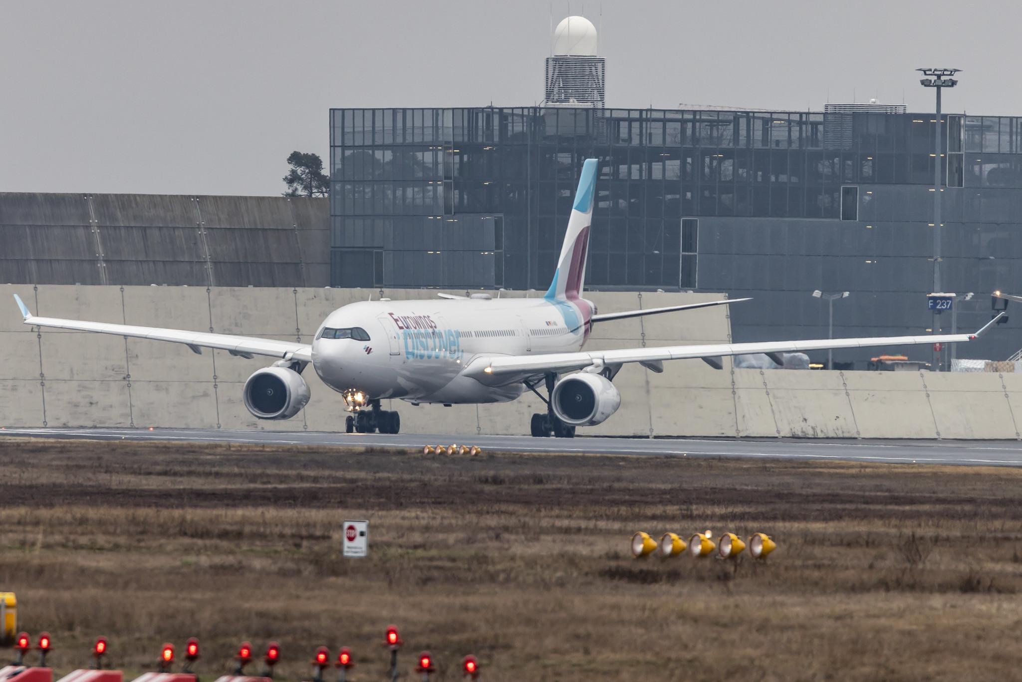 Frankfurt Airport: Eurowings Discover (4Y / OCN) |  Airbus A330-343 A333 | D-AIKB | MSN 0576