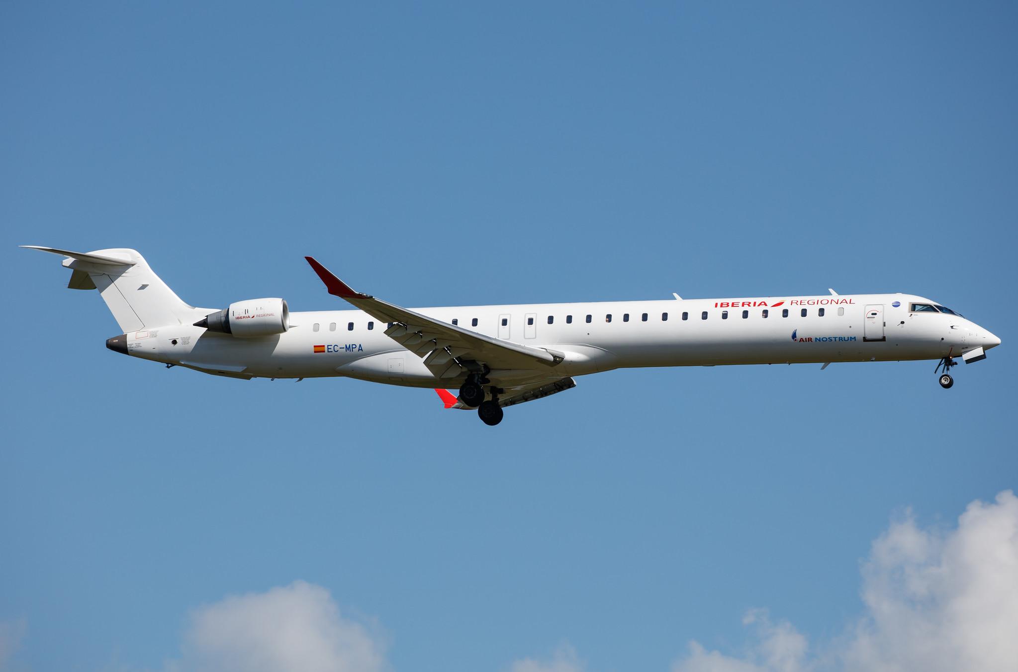 Frankfurt Airport: Iberia Regional (IB / IBE) | Operator: Air Nostrum |  Mitsubishi CRJ-1000 CRJX | EC-MPA | MSN 19054