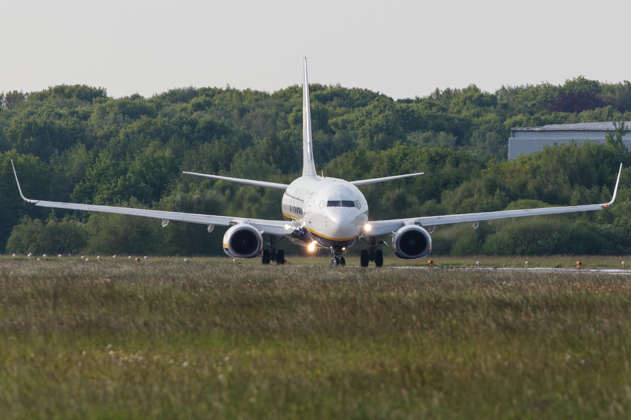 Hamburg Airport: Ryanair (FR / RYR) |  Boeing 737-8AS B738 | EI-DCY | MSN 33570