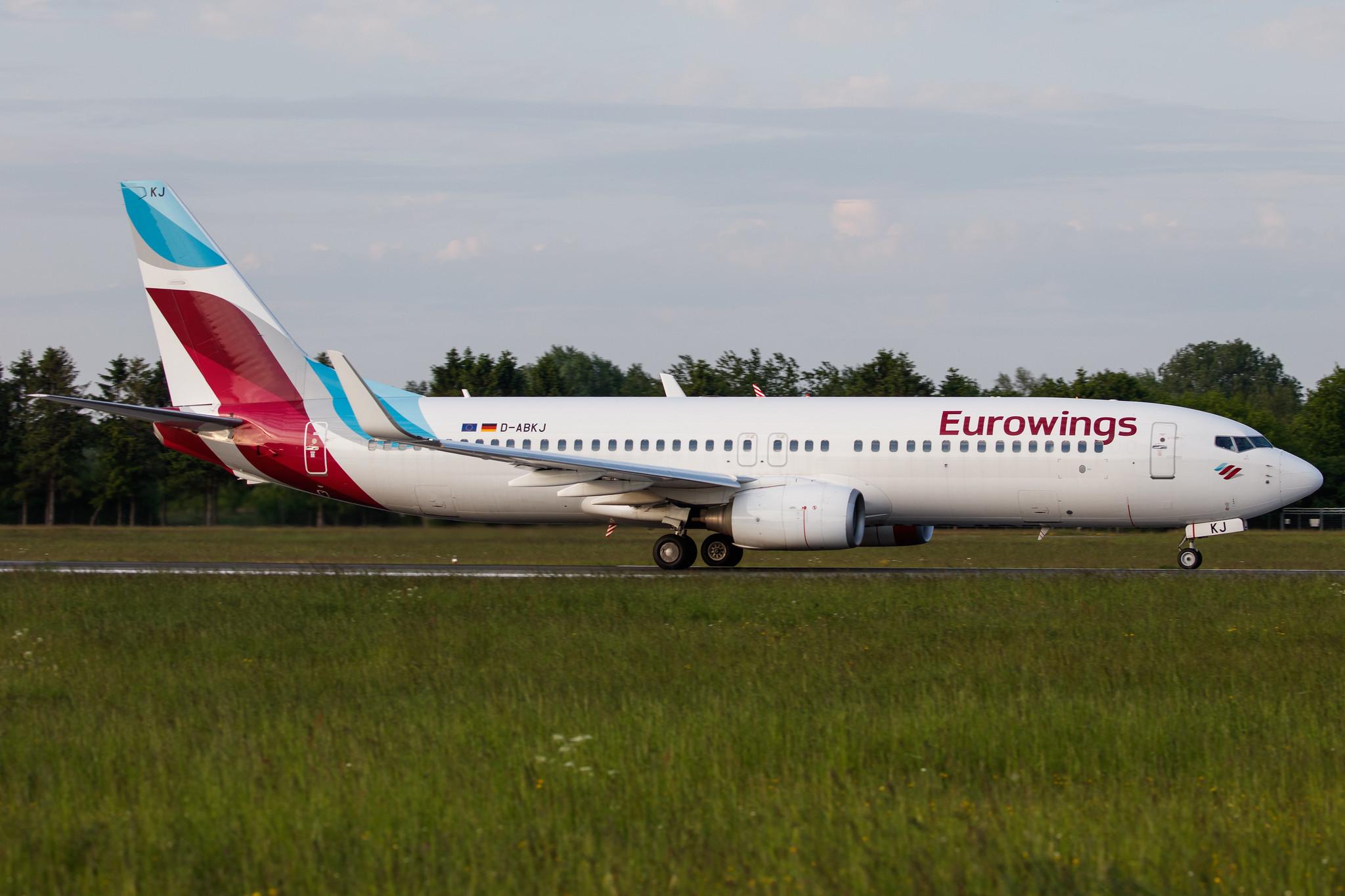Hamburg Airport: Eurowings (EW / EWG) | Operator: TUI fly |  Boeing 737-86J B738 | D-ABKJ | MSN 37749
