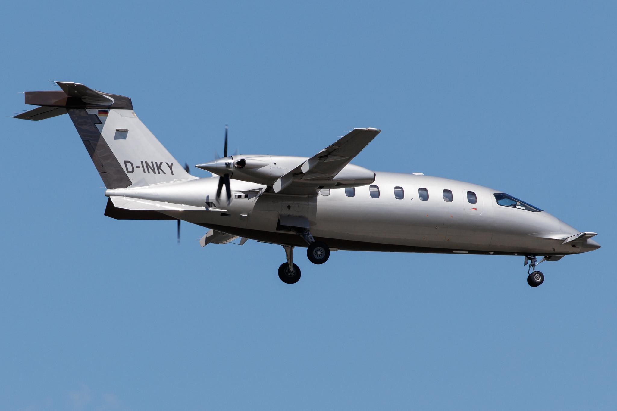 Frankfurt Airport: AirGO Private Airline (/ XGO) |  Piaggio P180 Avanti P180 | D-INKY | MSN 1162