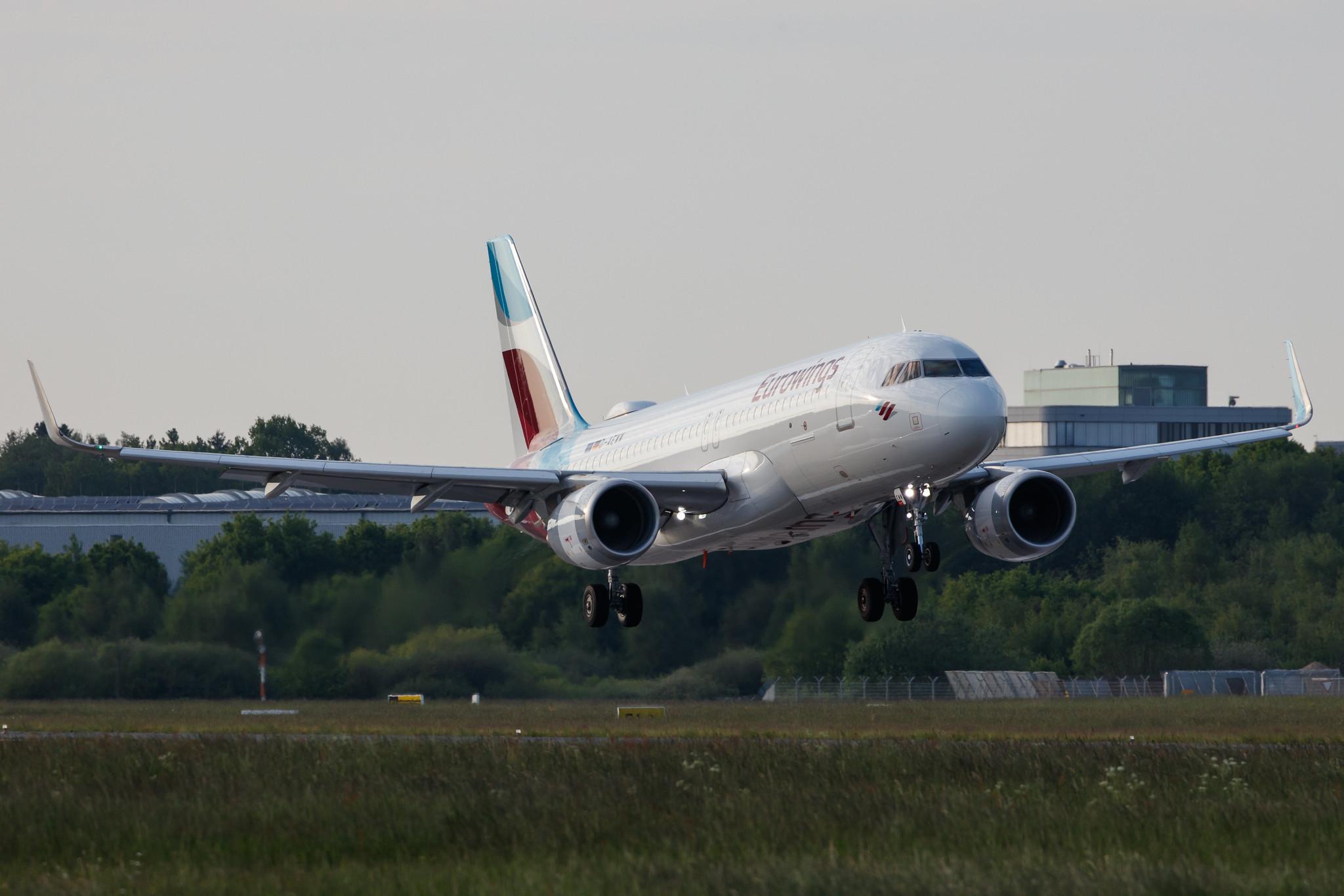 Hamburg Airport: Eurowings (EW / EWG) |  Airbus A320-214 A320 | D-AEWW | MSN 7615