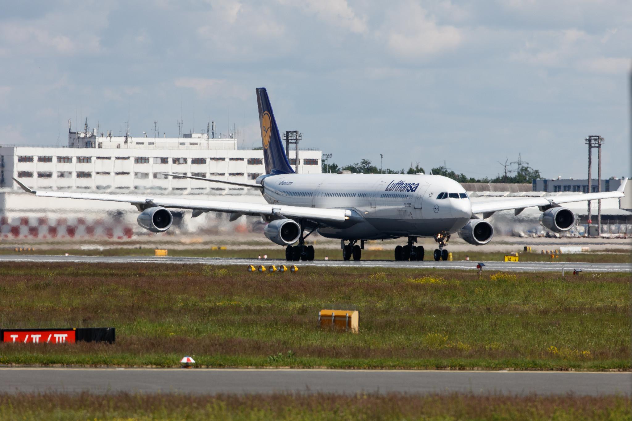 Frankfurt Airport: Lufthansa (LH / DLH) |  Airbus A340-313 A343 | D-AIFC | MSN 0379